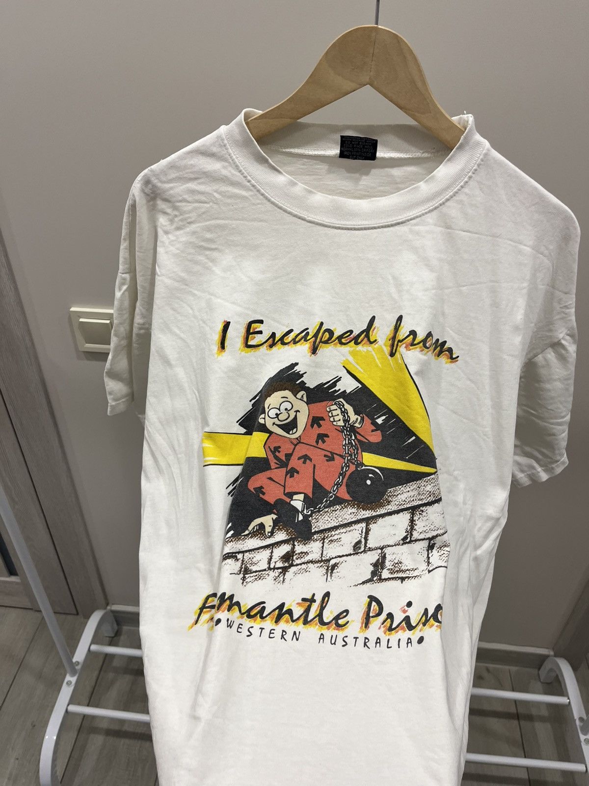 Man Made In Australia Gooses t-shirt 90s vintage L size black made in Australia Size US L / EU 52-54 / 3 - 1 Thumbnail
