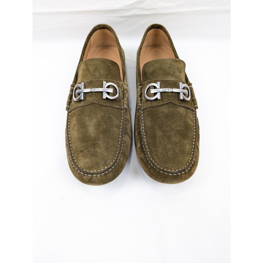 Salvatore Ferragamo o1rshd1 Suede Calf Loafers in Olive Size US 10 / EU 43 - 16 Thumbnail