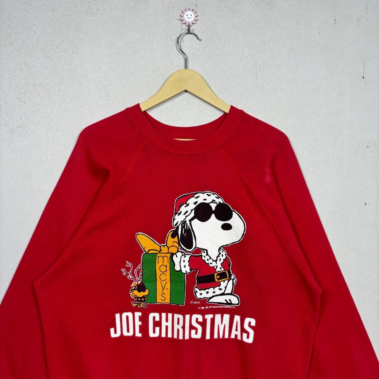 Peanuts VTG 80s Snoopy Joe Christmas Artex Sweatshirt XL Macy’s Red Size US XL / EU 56 / 4 - 3 Thumbnail