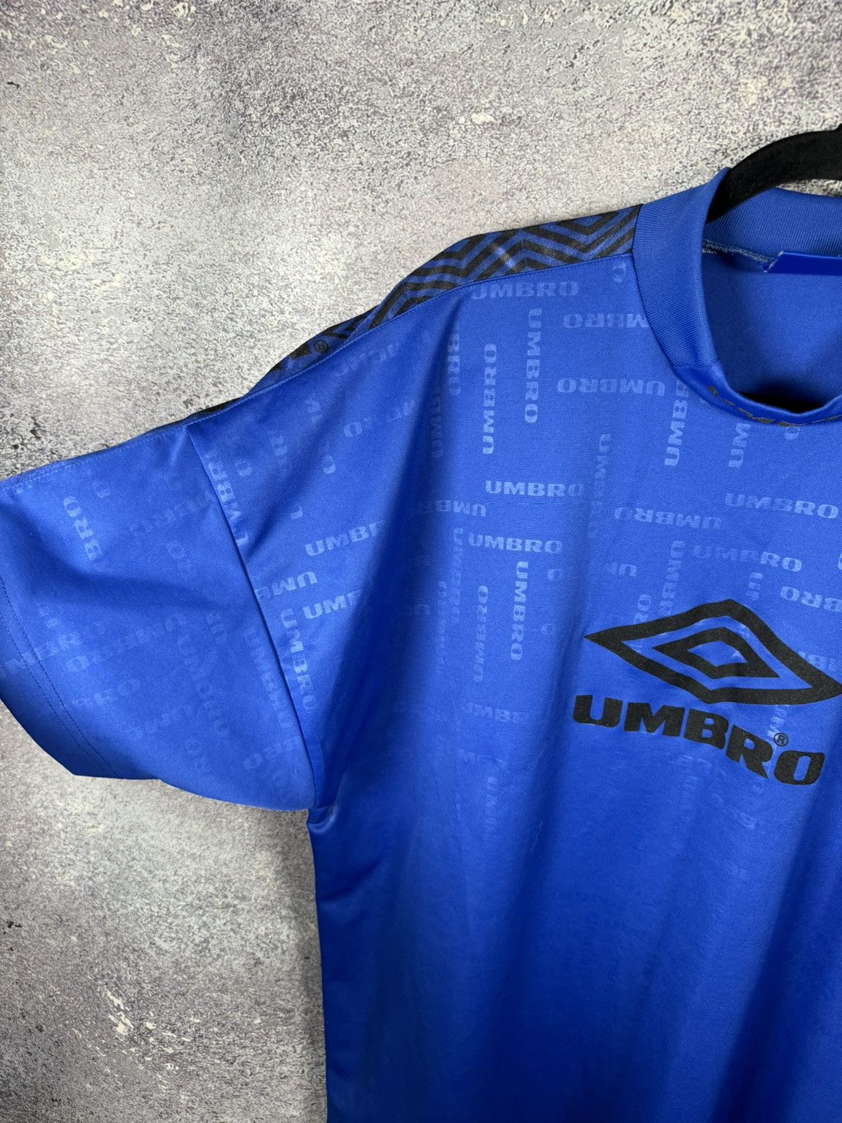 Umbro × Vintage 90’s Vintage Umbro Training Blue Jersey 2XL size Size US XXL / EU 58 / 5 - 9 Thumbnail