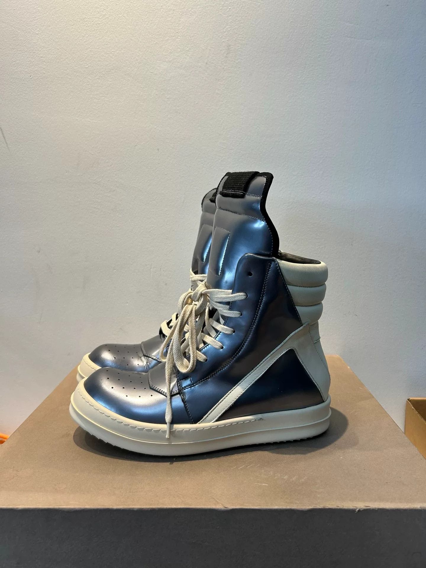 Rick Owens rick owens mirrored triangle high-top sneakers Size US 6 / IT 36 - 1 Thumbnail