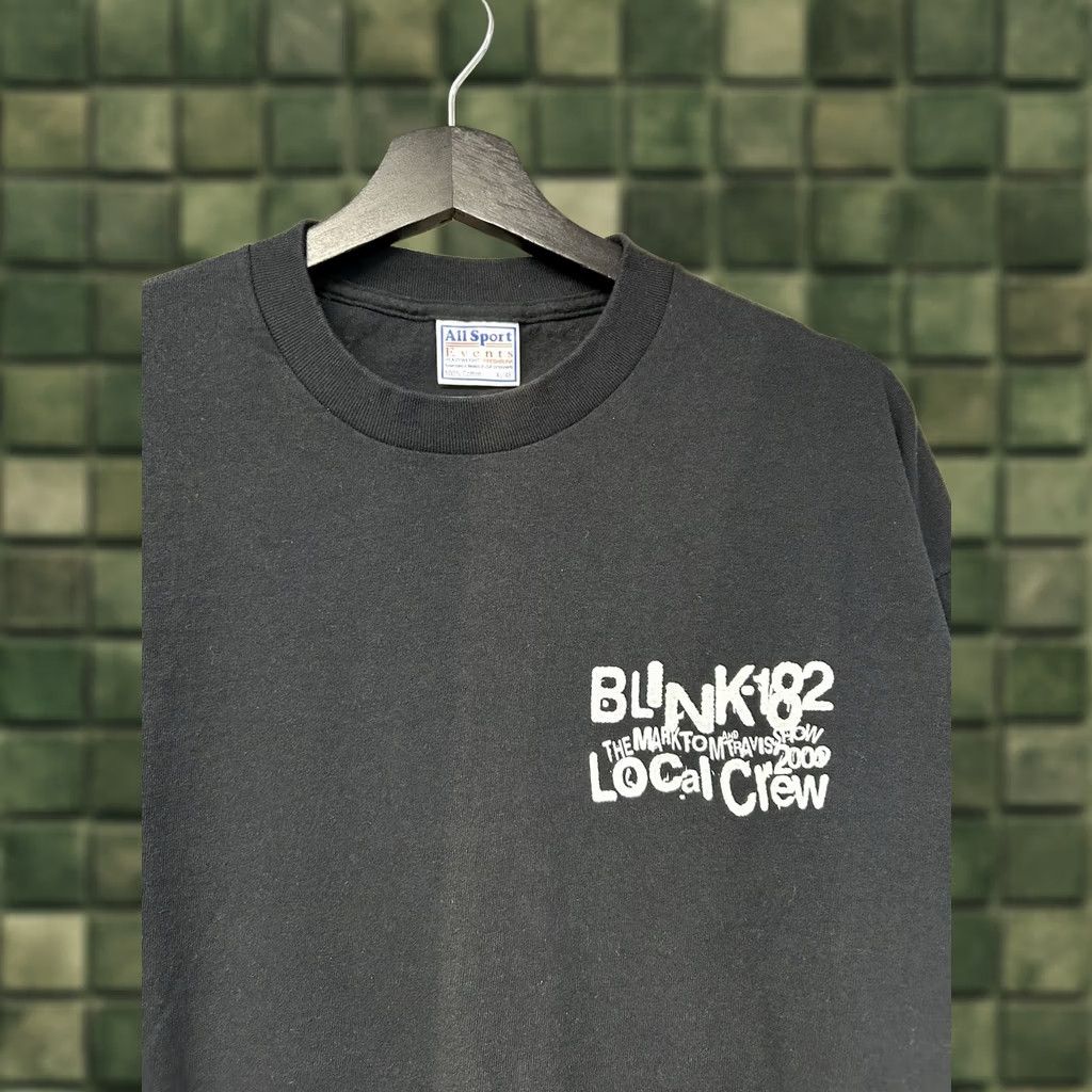 Vintage VINTAGE Blink-182 The Mark, Tom And Travis Show Tour Local Crew Tee XL Fade Shirt Unisex Adults Black 2000s Boys Girls Mens Womens Size US XL / EU 56 / 4 - 1 Thumbnail