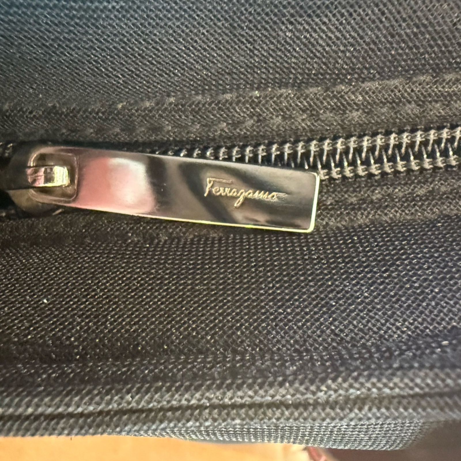 Salvatore Ferragamo Salvatore Ferragamo Black Tote w/Card & Dustbag Size ONE SIZE - 5 Thumbnail