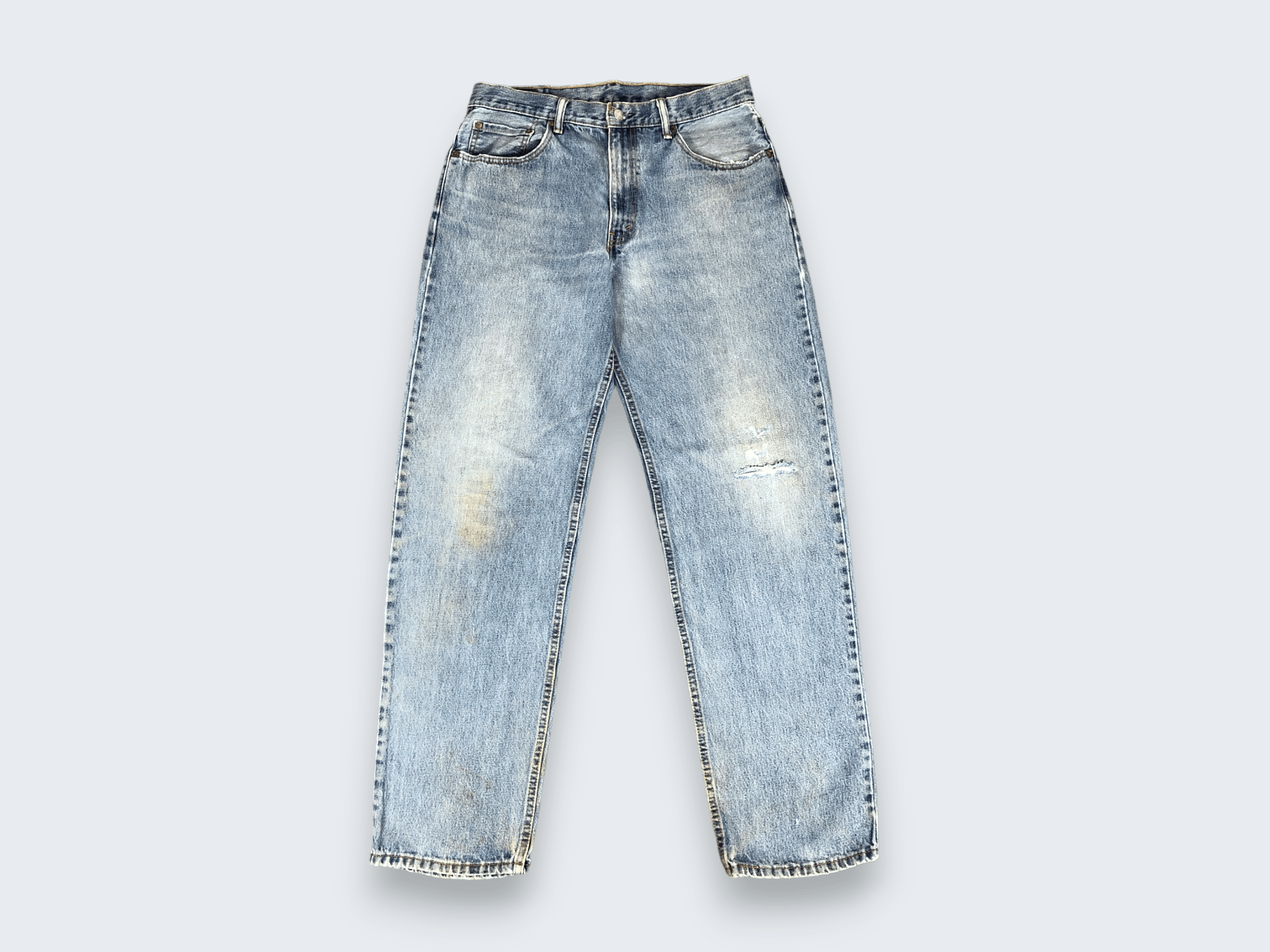Vintage Levis 550 Light Blue Wash Jeans L966