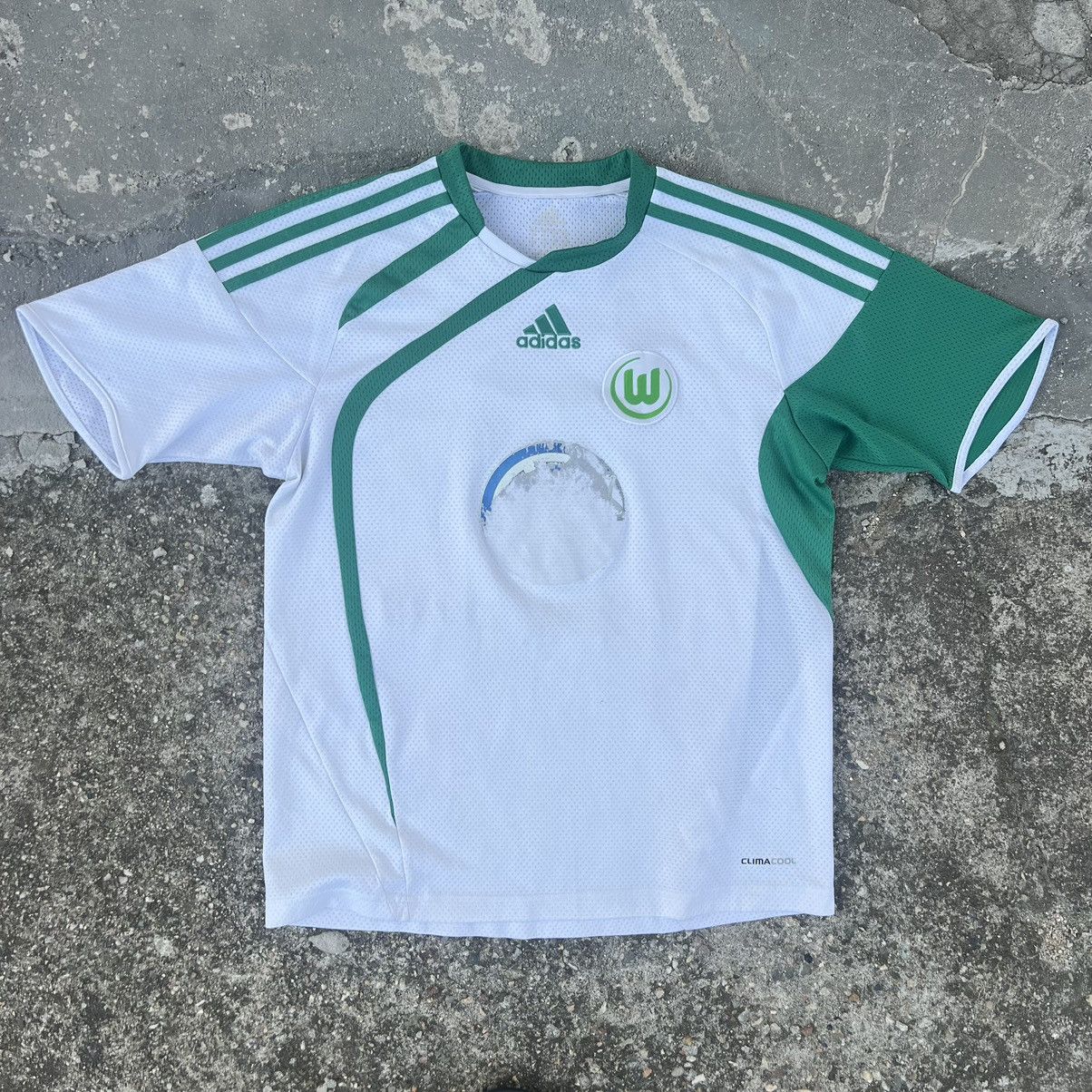 Puma Wolfsburg 2009 2010 home shirt jersey soccer football kit Size US M / EU 48-50 / 2 - 1 Thumbnail