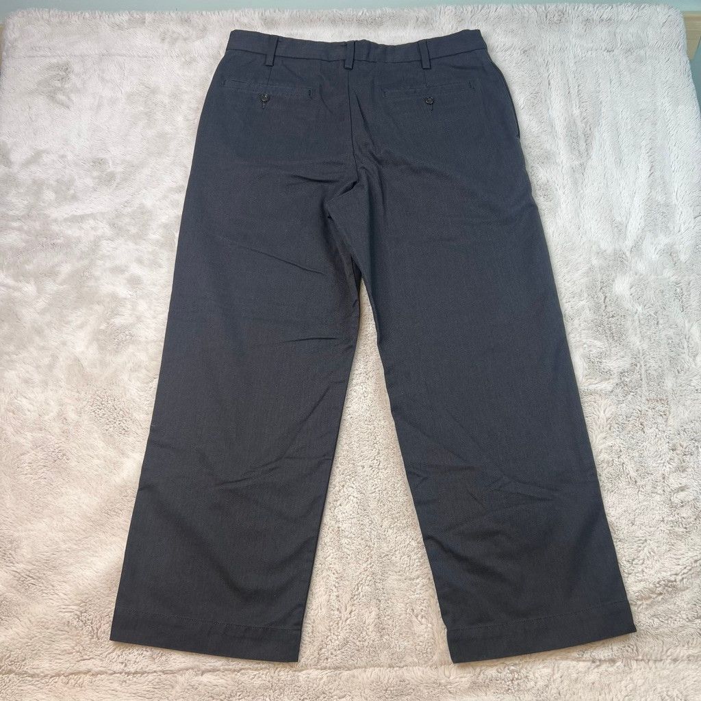 Eddie Bauer Eddie Bauer Chino Pants Mens 36x30 Relaxed Fit Grey Khakis Size US 36 / EU 52 - 5 Thumbnail