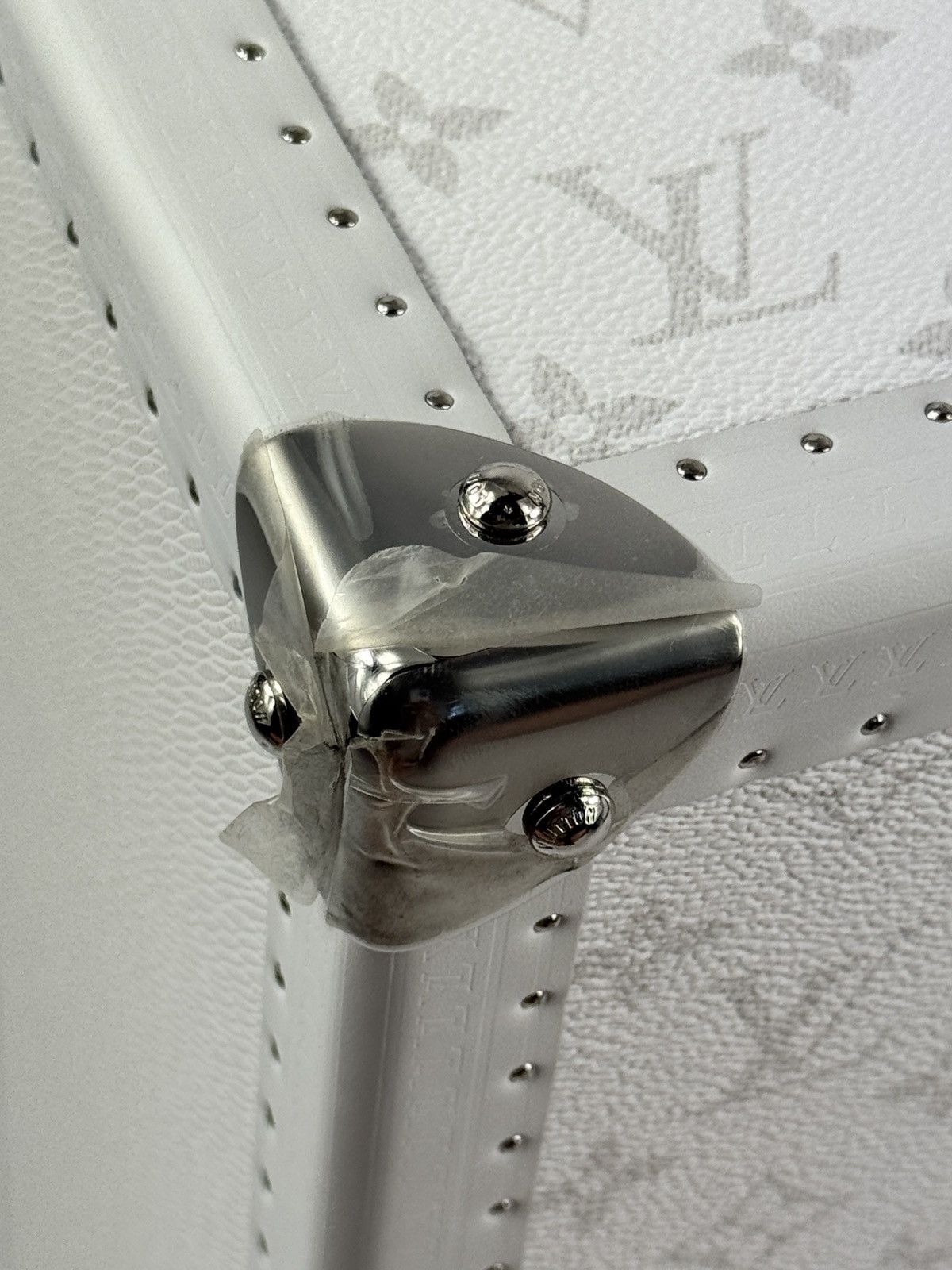 Louis Vuitton Bisten 50 Suitcase Size ONE SIZE - 15 Thumbnail