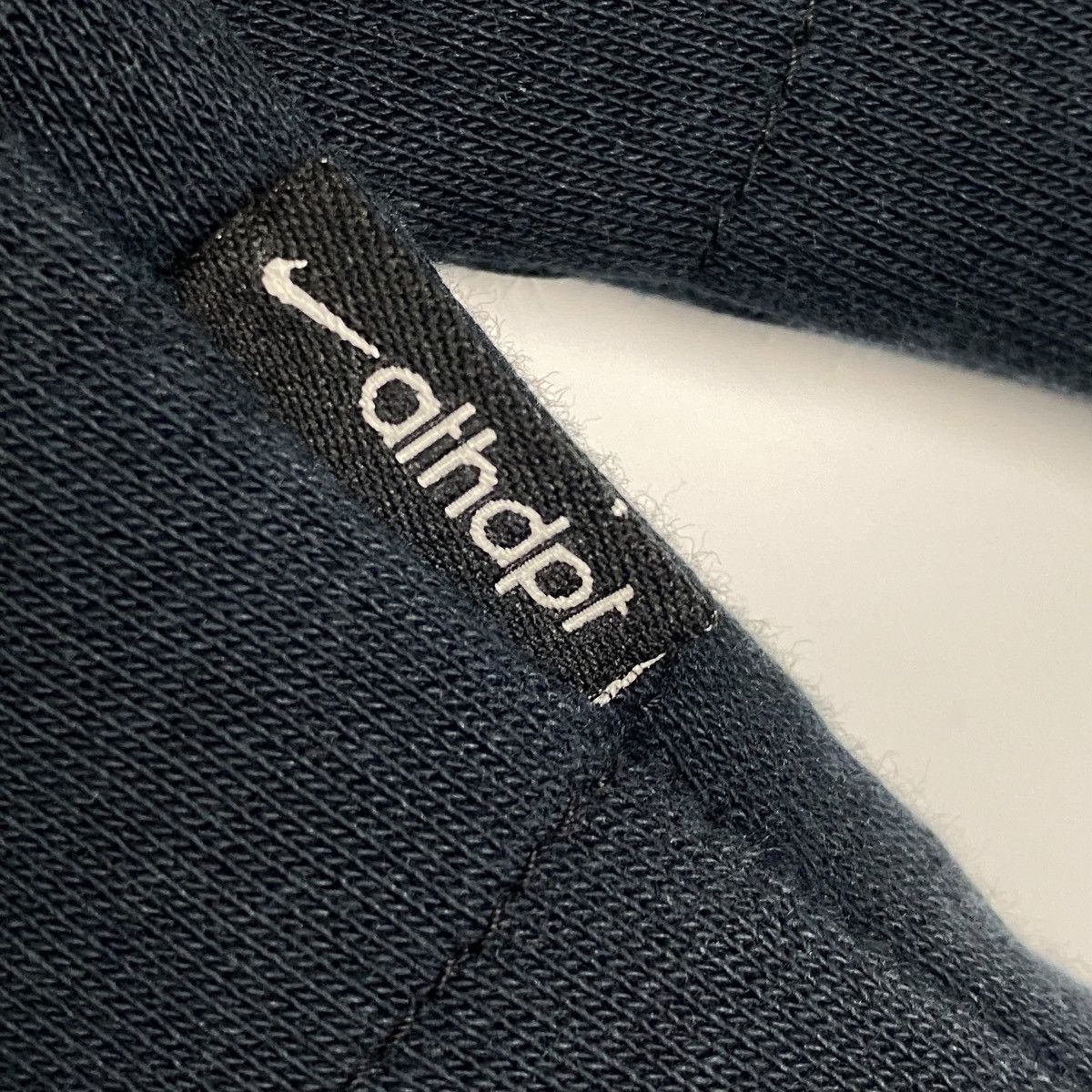 Other Vintage Nike Hoodie Sweater Big Logo Black Pullover Size M Size US M / EU 48-50 / 2 - 5 Thumbnail