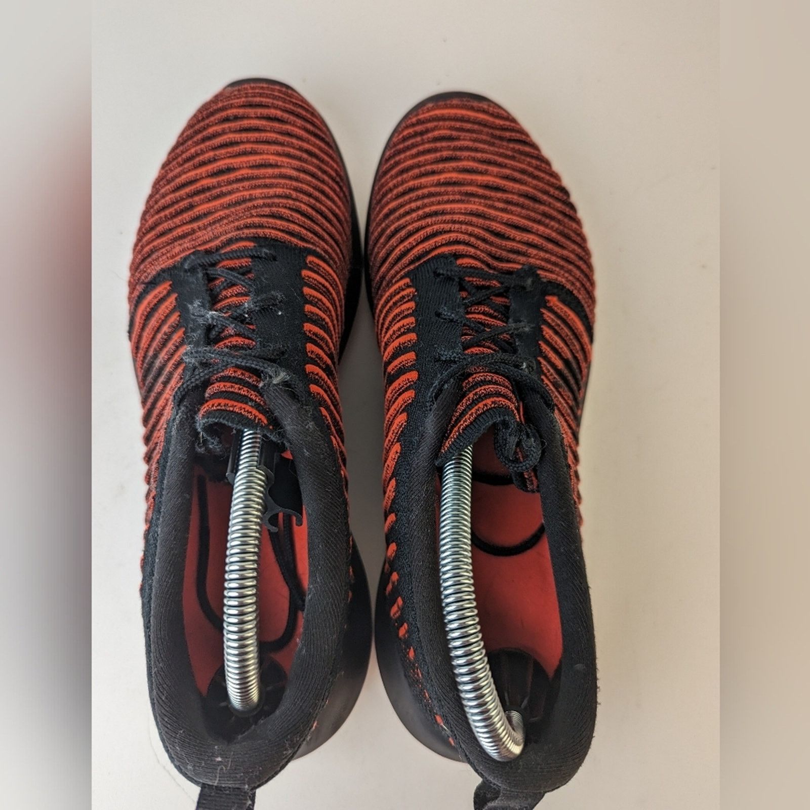 Nike Nike Roshe Flyknit " Black Bright Crimson" - 10 Size US 10 / EU 43 - 9 Thumbnail