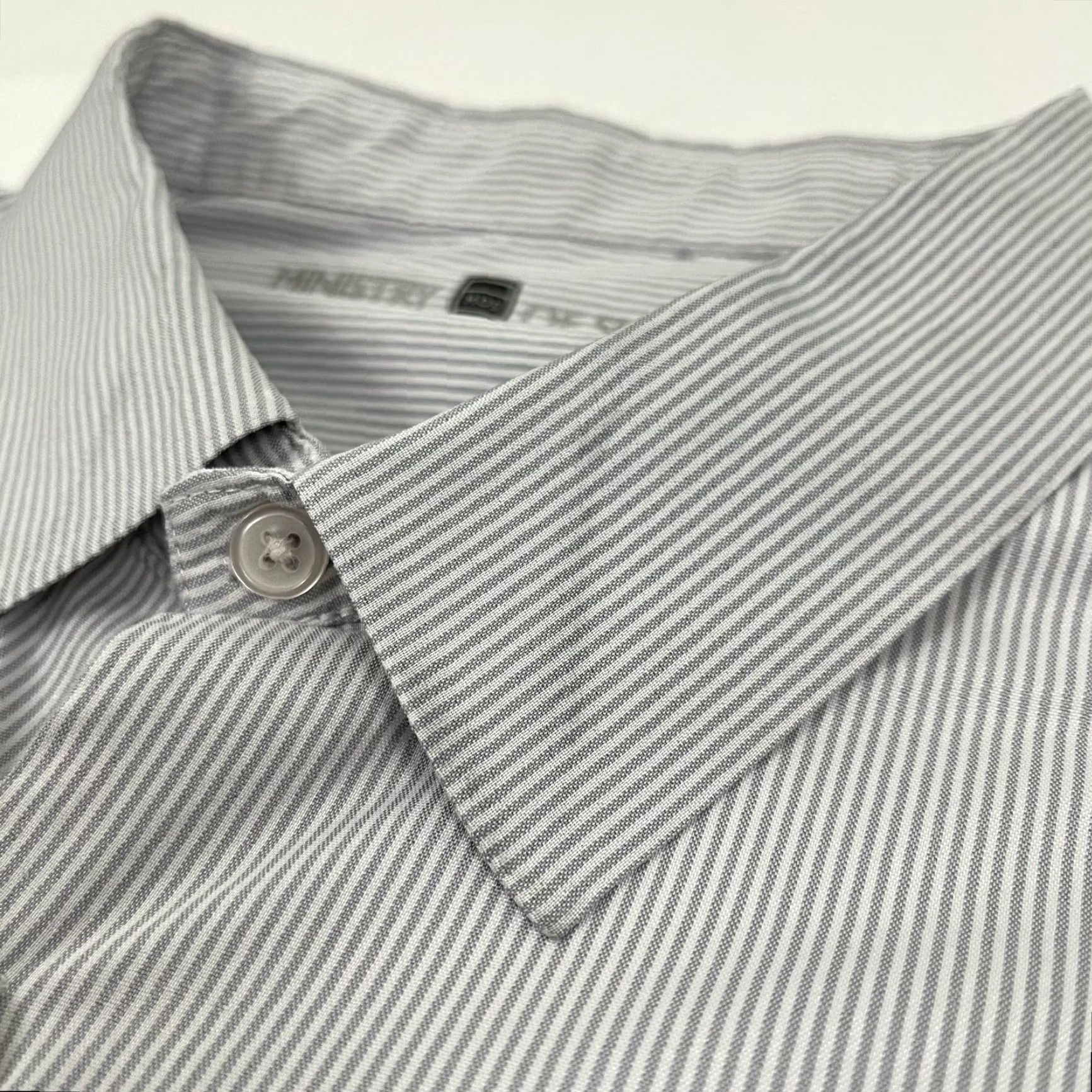 Vintage Ministry of Supply Shirt Mens 2XL XXL White Gray Striped Button Up Work Casual Size US XXL / EU 58 / 5 - 7 Thumbnail