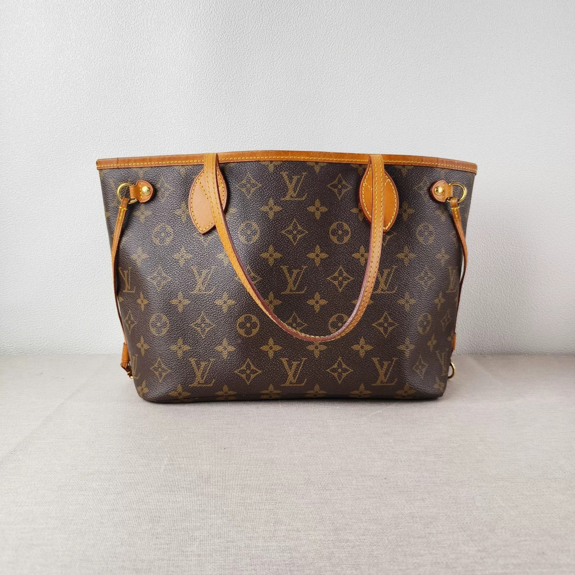 Louis Vuitton Pre-loved Bag Very good condition Size ONE SIZE - 1 Thumbnail