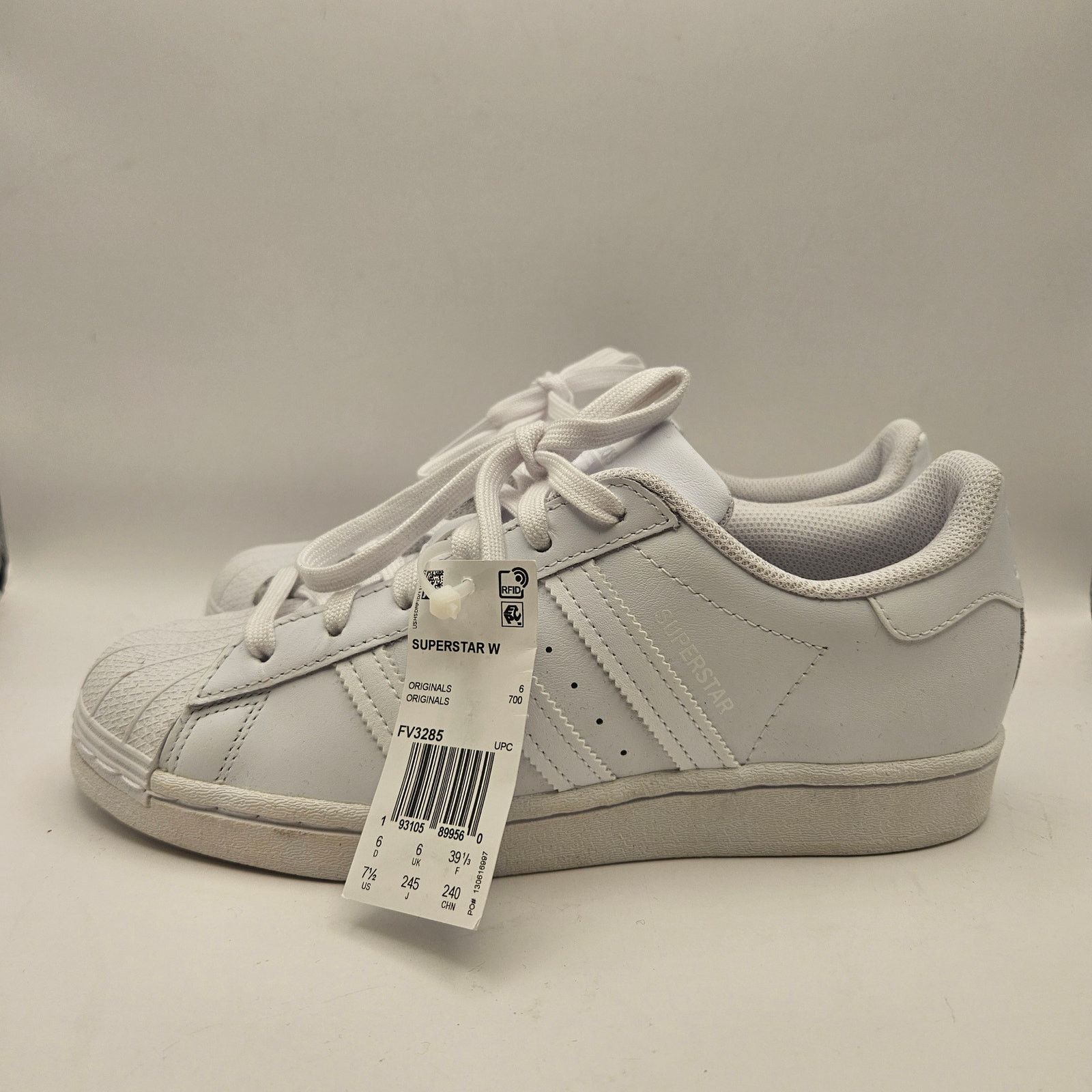 Adidas ADIDAS ORIGINALS WOMEN'S 7.5 SUPERSTAR TRIPLE WHITE NWOB Size US 7.5 / IT 37.5 - 2 Thumbnail