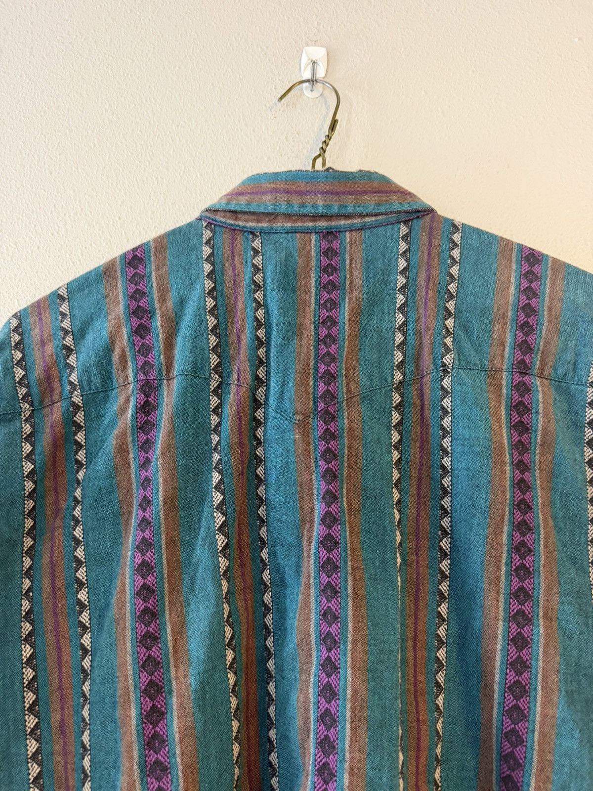 Vintage vtg 90s aztec vertical striped button down shirt Size US XL / EU 56 / 4 - 6 Thumbnail