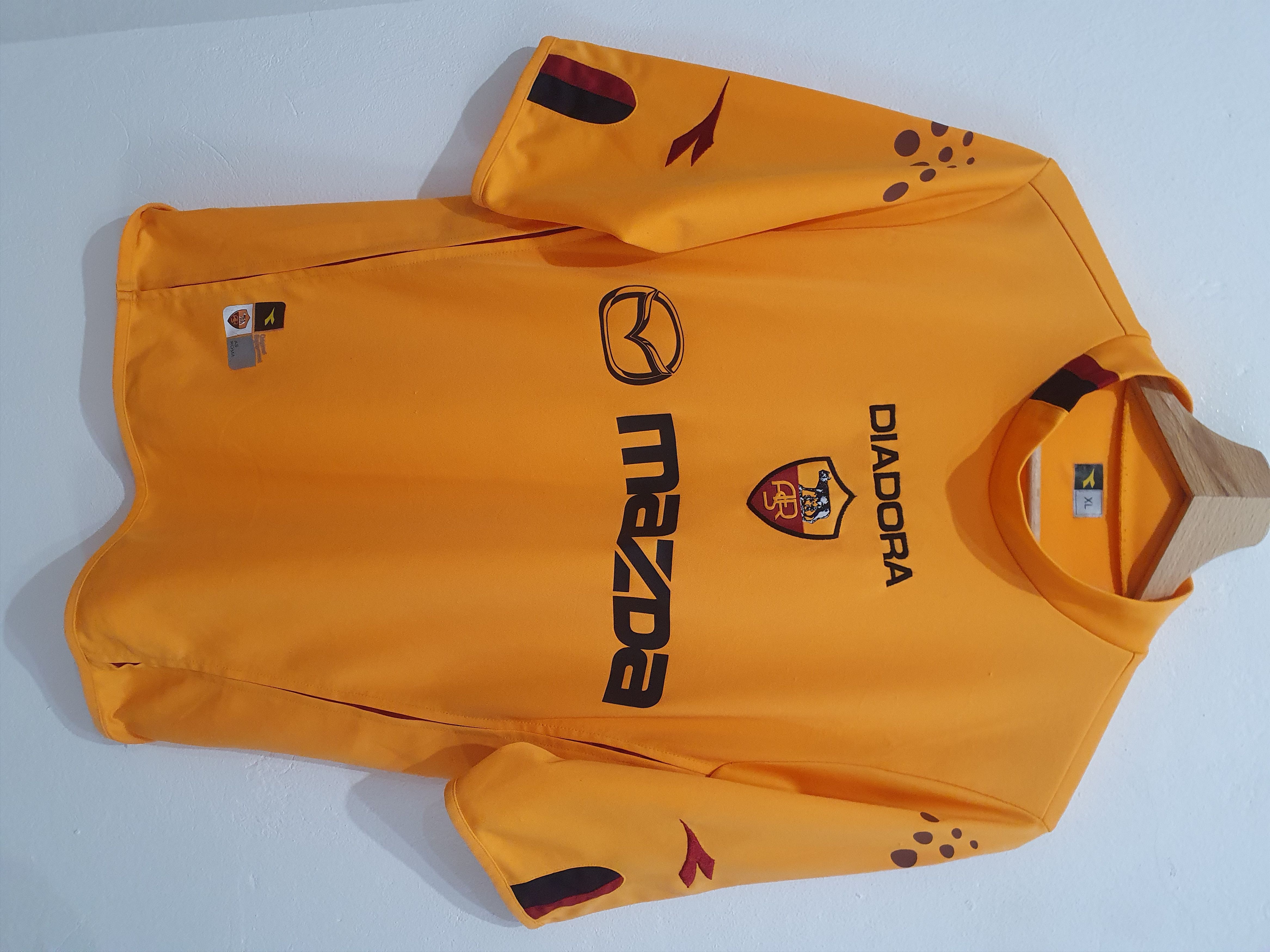 image of As Roma 2004 Diadora Size M / L Shirt Football Soccer Jersey in Orange, Men's