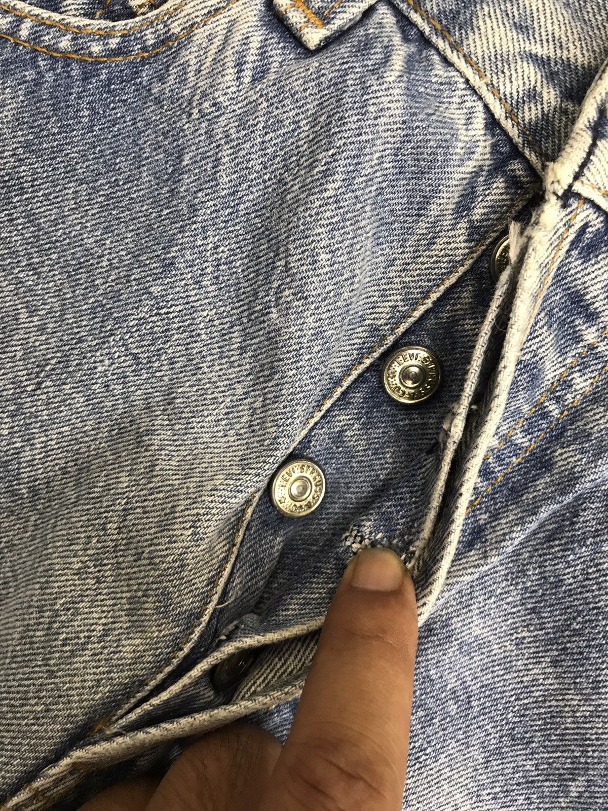 Levi's VL210 Vintage Levis 501 Light Wash Jeans Size US 28 / EU 44 - 9 Thumbnail