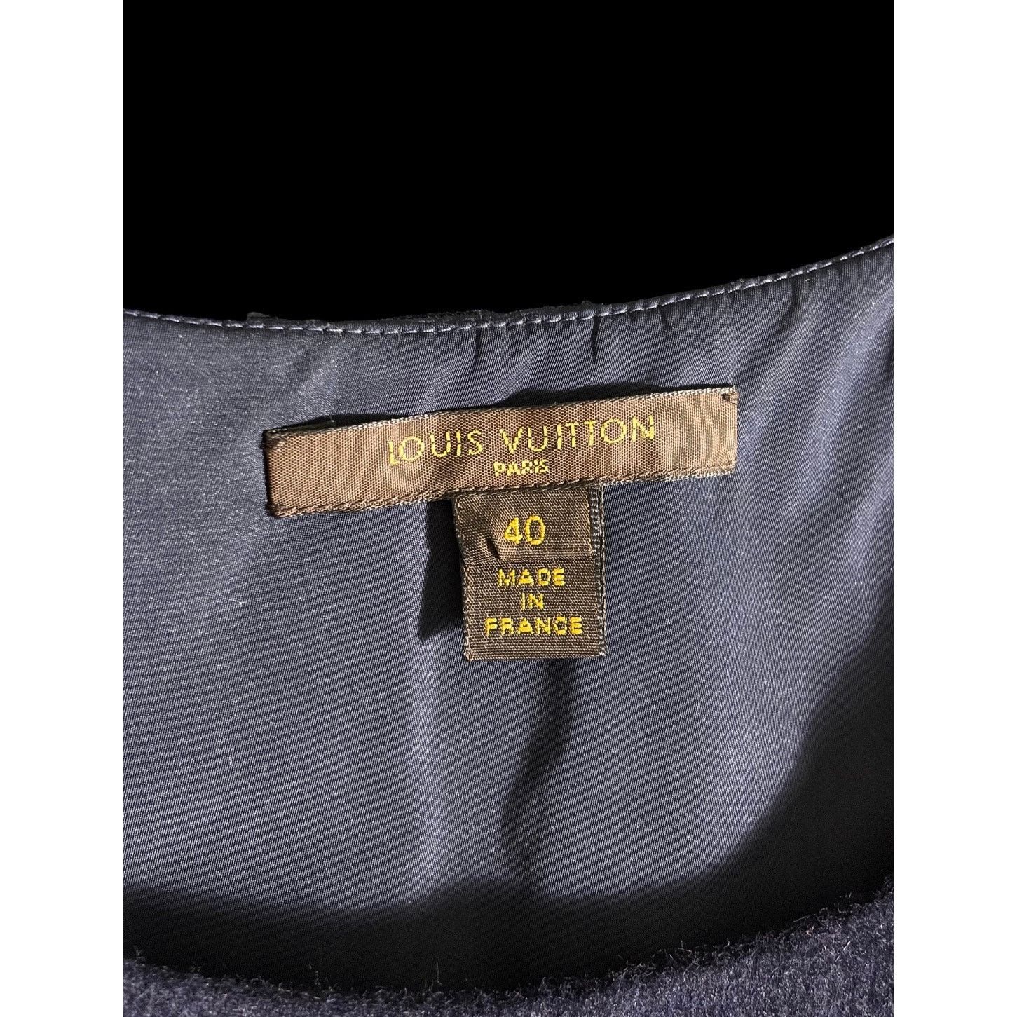 Louis Vuitton 2007 Louis Vuitton Collection Marc Jacobs Silk & Wool Shirt Size M / US 6-8 / IT 42-44 - 6 Thumbnail