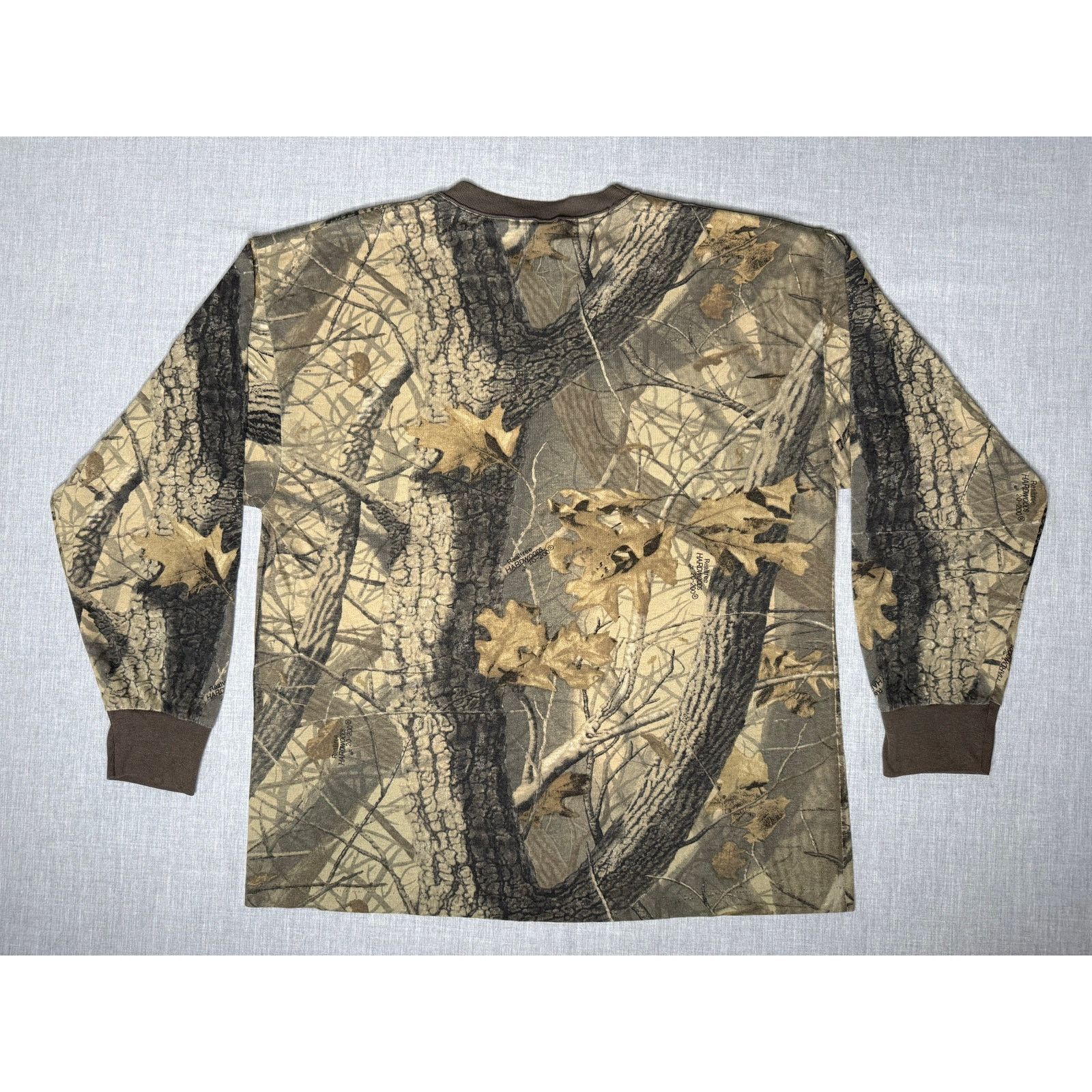 Vintage Vintage Y2K Realtree Camo Long Sleeve Pocket T-shirt Large Size US L / EU 52-54 / 3 - 2 Thumbnail