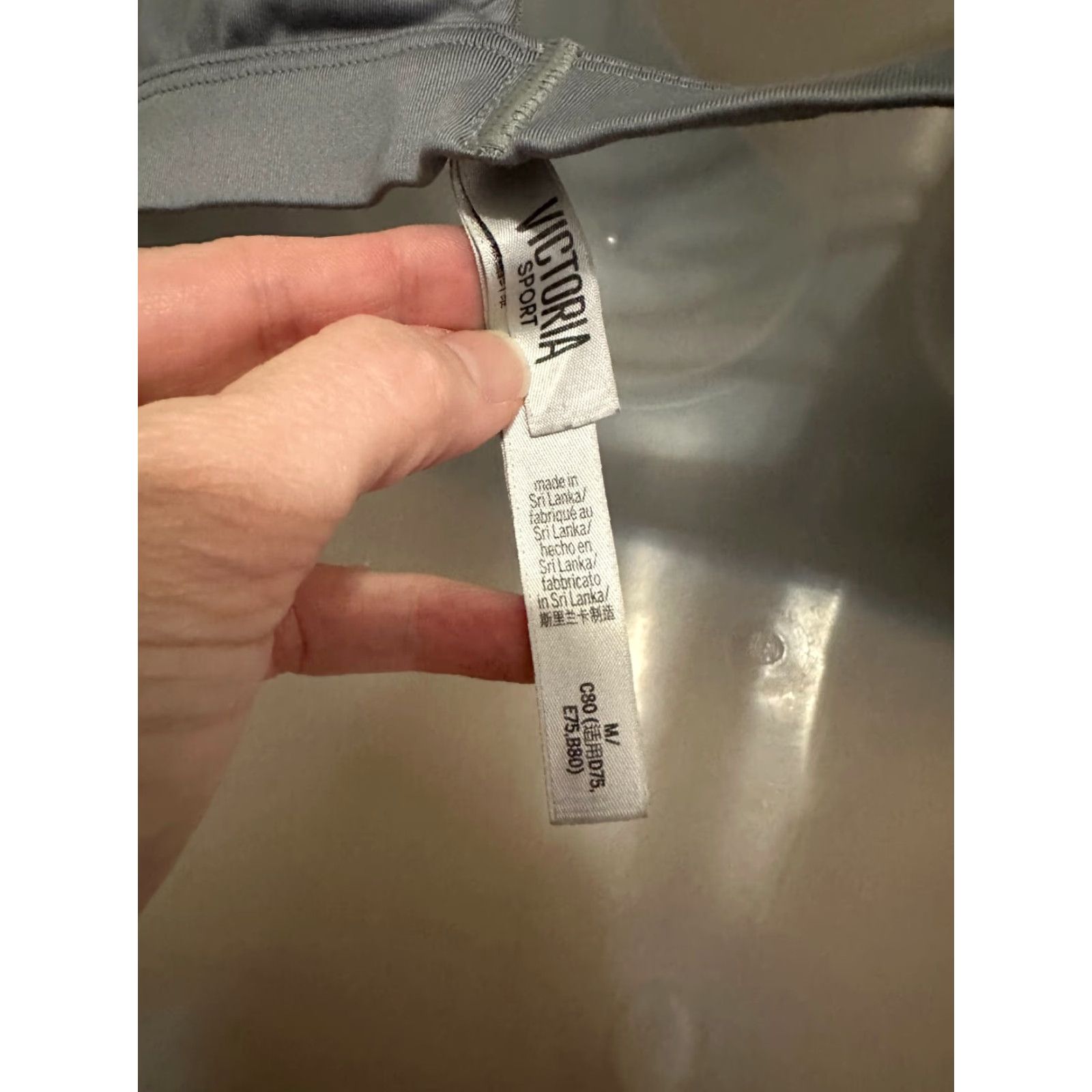 Victoria's Secret VICTORIA'S SECRET SPORT VSX SPORTS BRA Gray M Shirt Womens Size ONE SIZE - 4 Thumbnail