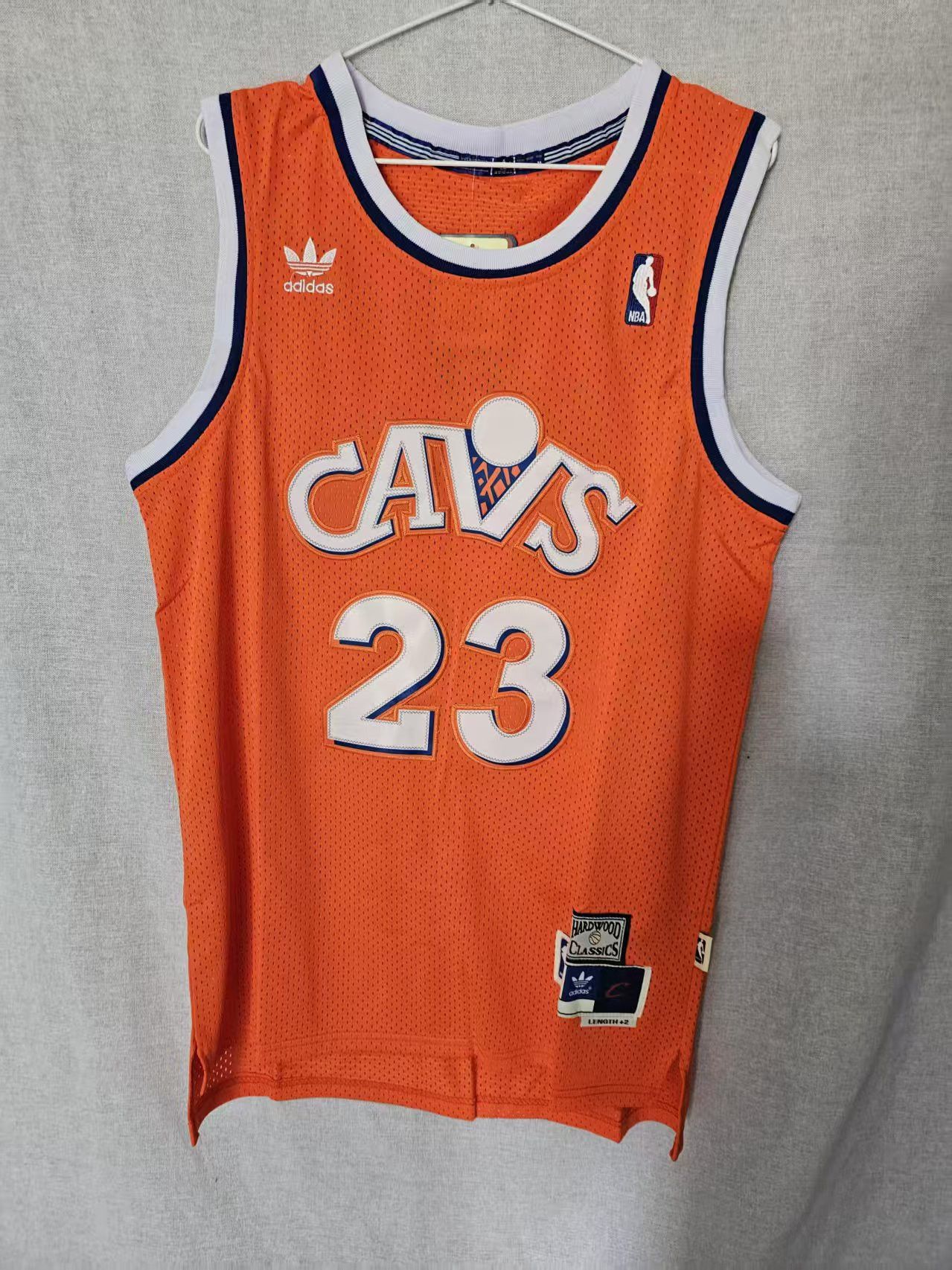 NBA CAVS #23 LeBron James Jersey Orange Size US XL / EU 56 / 4 - 1 Thumbnail