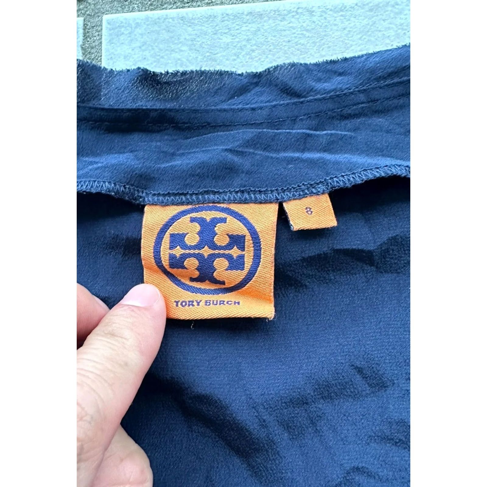 Tory Burch Tory Burch Silk Tank Sleeveless Navy Blue Distressed Top Women’s Size S RARE Size S / US 4 / IT 40 - 2 Thumbnail