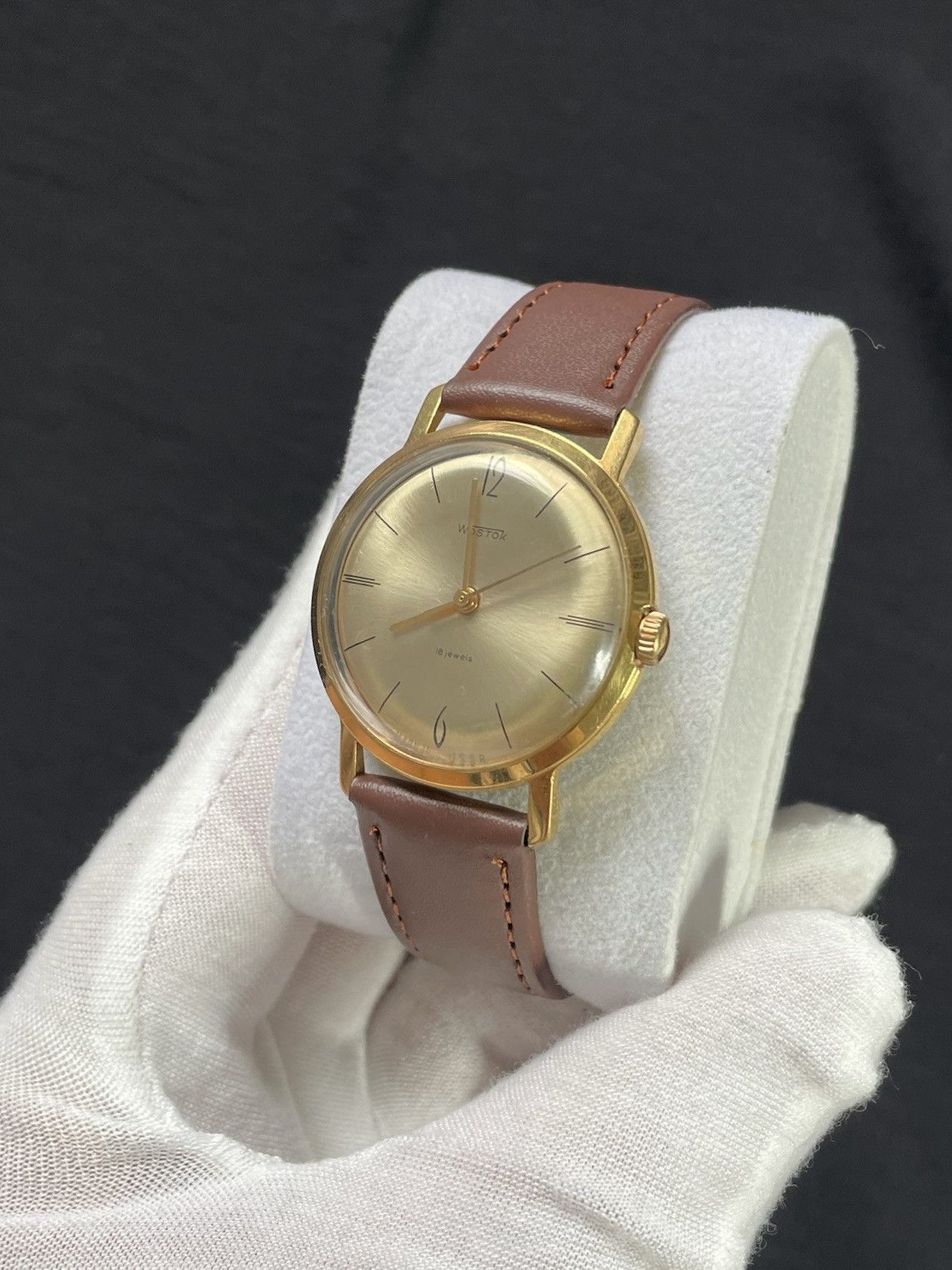 Vintage Vintage Watch Vostok Soviet USSR Mechanical Retro 1970s Size ONE SIZE - 4 Thumbnail