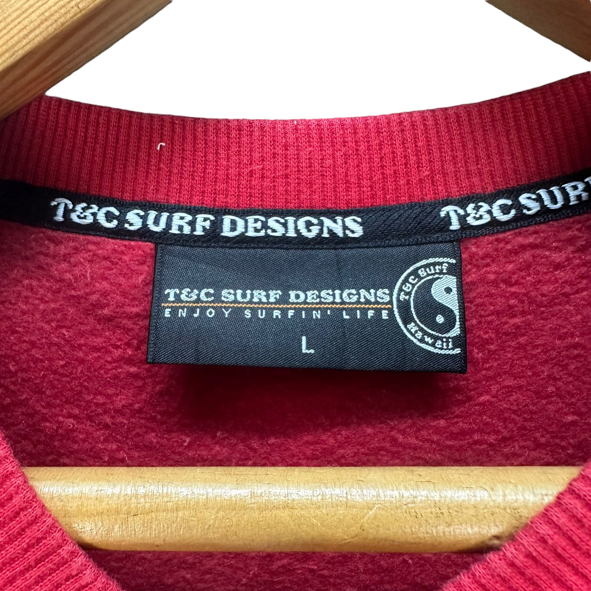 Japanese Brand T&C SURF DESIGNS HAWAII BIG LOGO RED SWEATSHIRTS #8568-015 Size US L / EU 52-54 / 3 - 10 Thumbnail