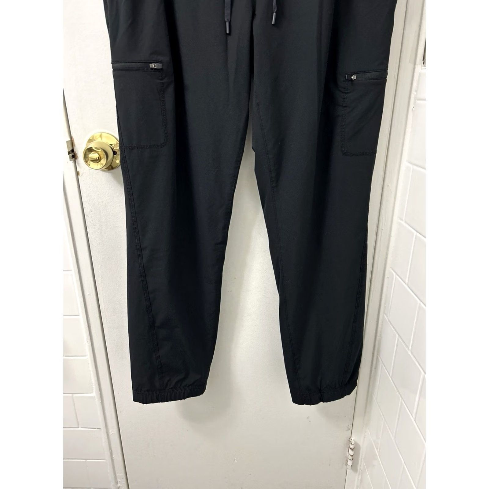 Eddie Bauer VINTAGE Eddie Bauer First Ascent Fleece Lined Joggers Womens 12x30 Black Cargo Pants Size 34" / US 12 / IT 48 - 3 Thumbnail