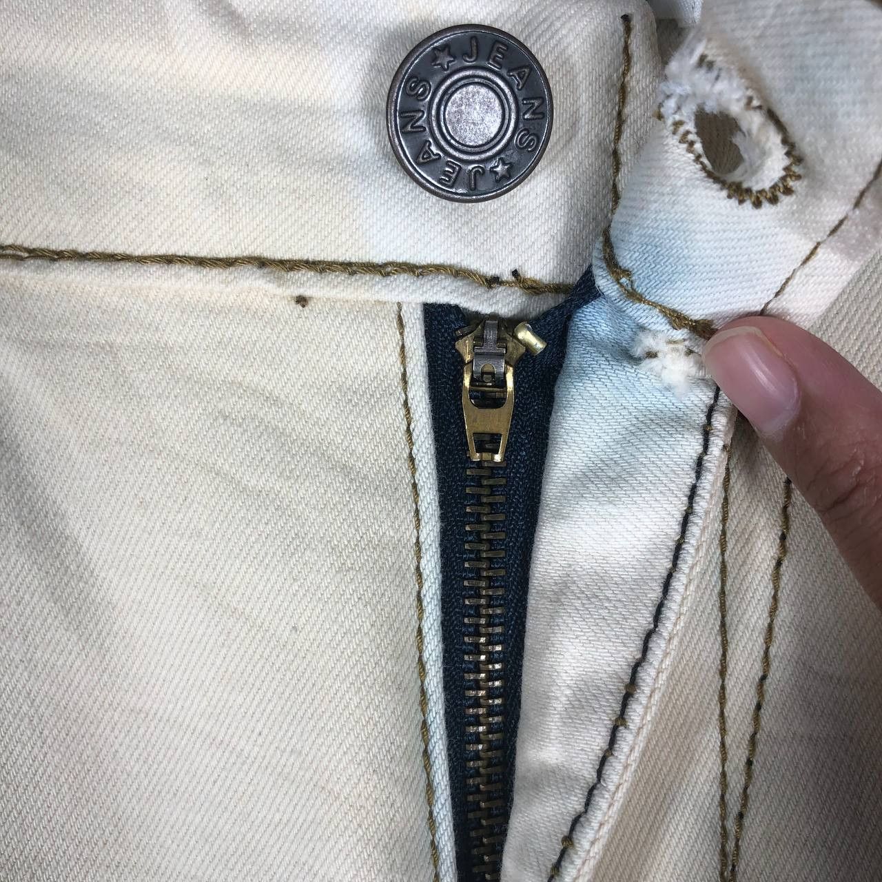 Jean × Vintage Vintage Treasure Box Distressed jean Size US 30 / EU 46 - 9 Thumbnail