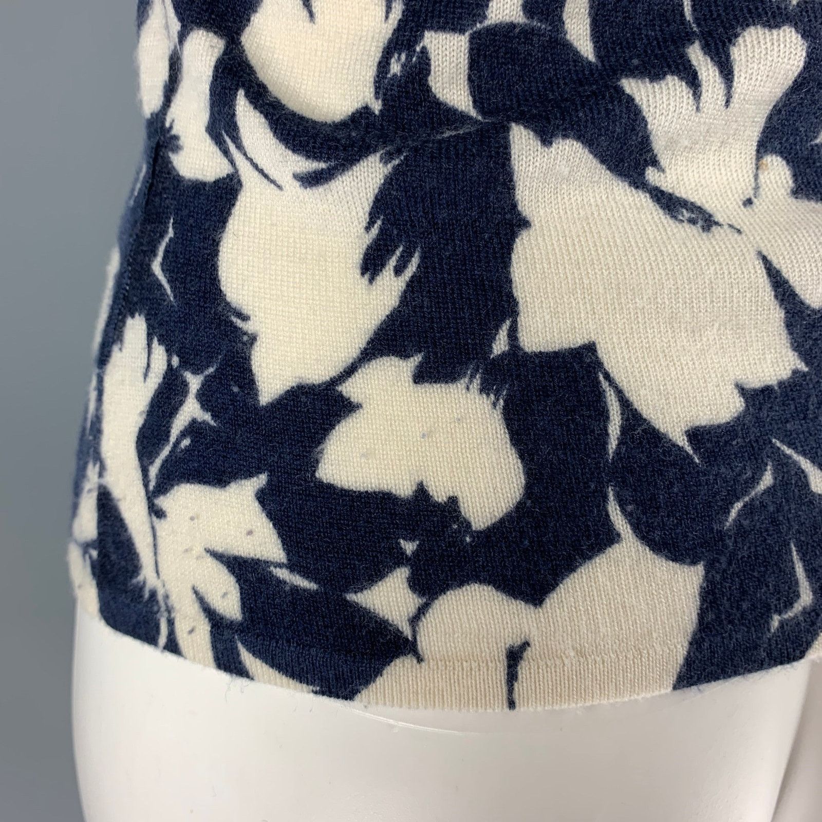 Other HEIDI WEISEL Cream Navy floral Cap Sleeves Casual Top Size M / US 6-8 / IT 42-44 - 4 Thumbnail