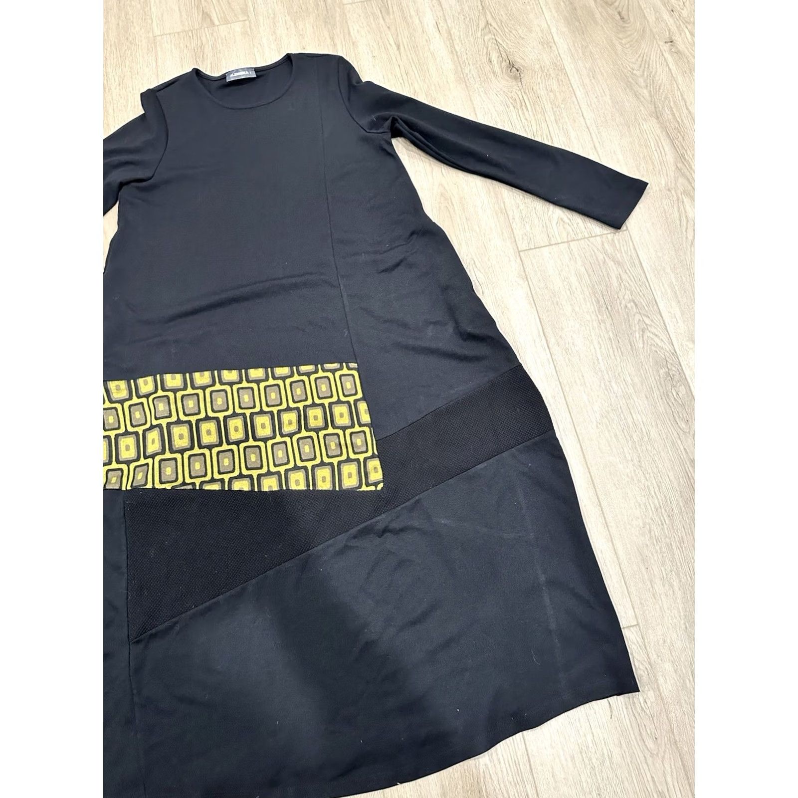 Vintage Alembika Unstoppable Dress Midi Black Chartreuse Geometric Patch Waffle Patch Knit Long Sleeve Pullover Scoop Neck Size 3 Womens Size XS / US 0-2 / IT 36-38 - 2 Thumbnail