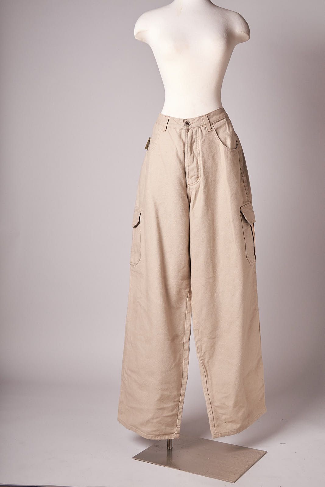 Split 1990s Deadstock Tan Wide Split Skateboarding Cargo Pants Size US 36 / EU 52 - 1 Thumbnail