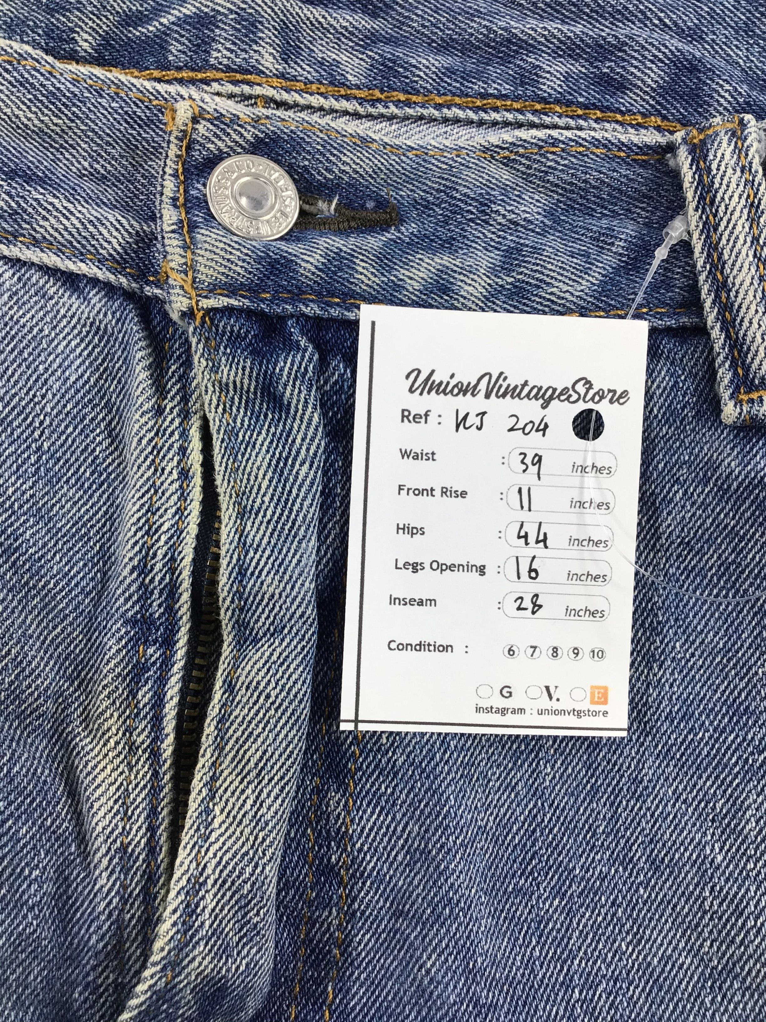 Levi's Vintage Levis 505 Jeans Medium Wash Denim KJ204 Size US 39 - 13 Thumbnail