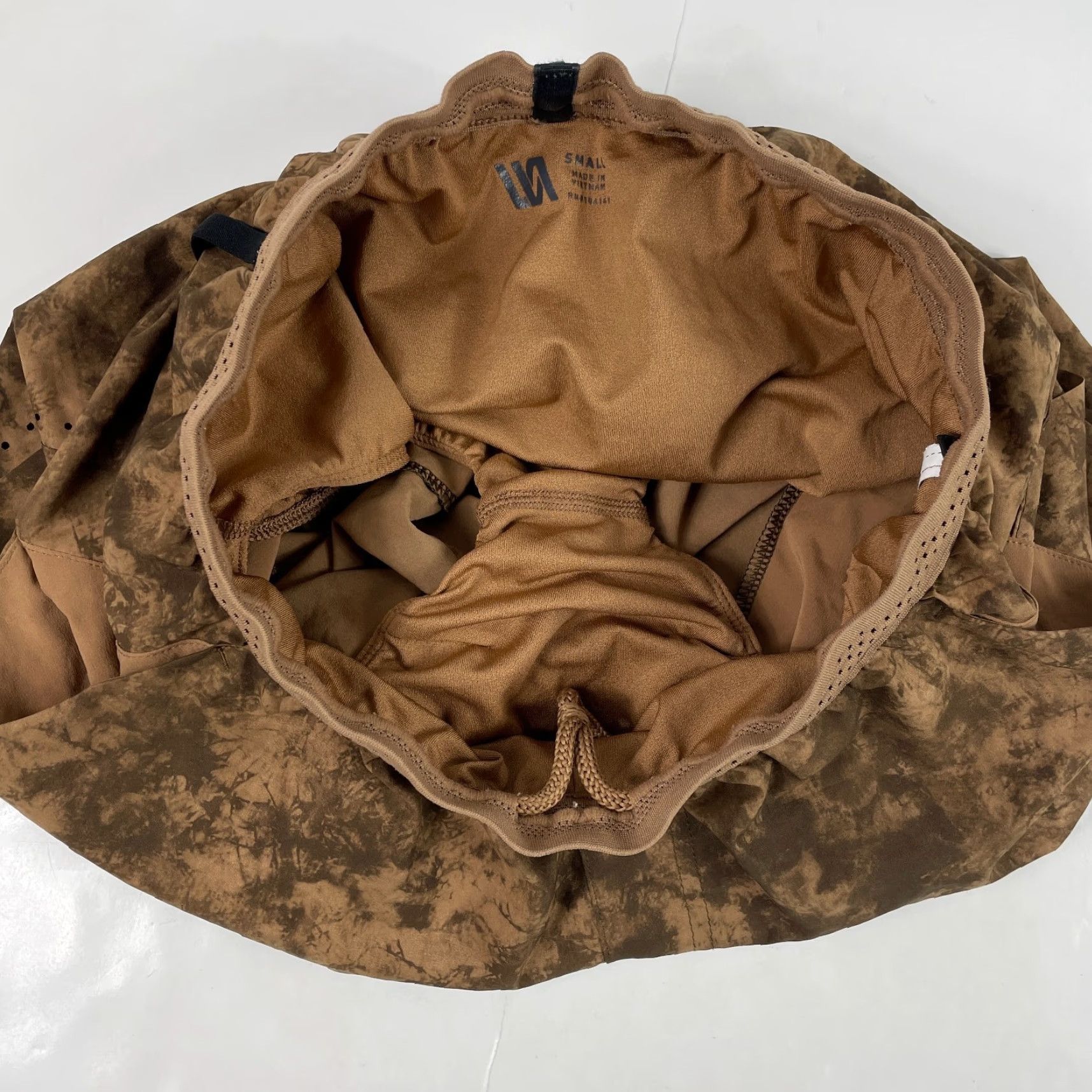 Vintage VRST Shorts Mens S Brown Tie Dye Lined 6.5in Inseam Athletic Pockets Moisture Wicking Drawstring Reflective Size US 26 / EU 42 - 7 Thumbnail