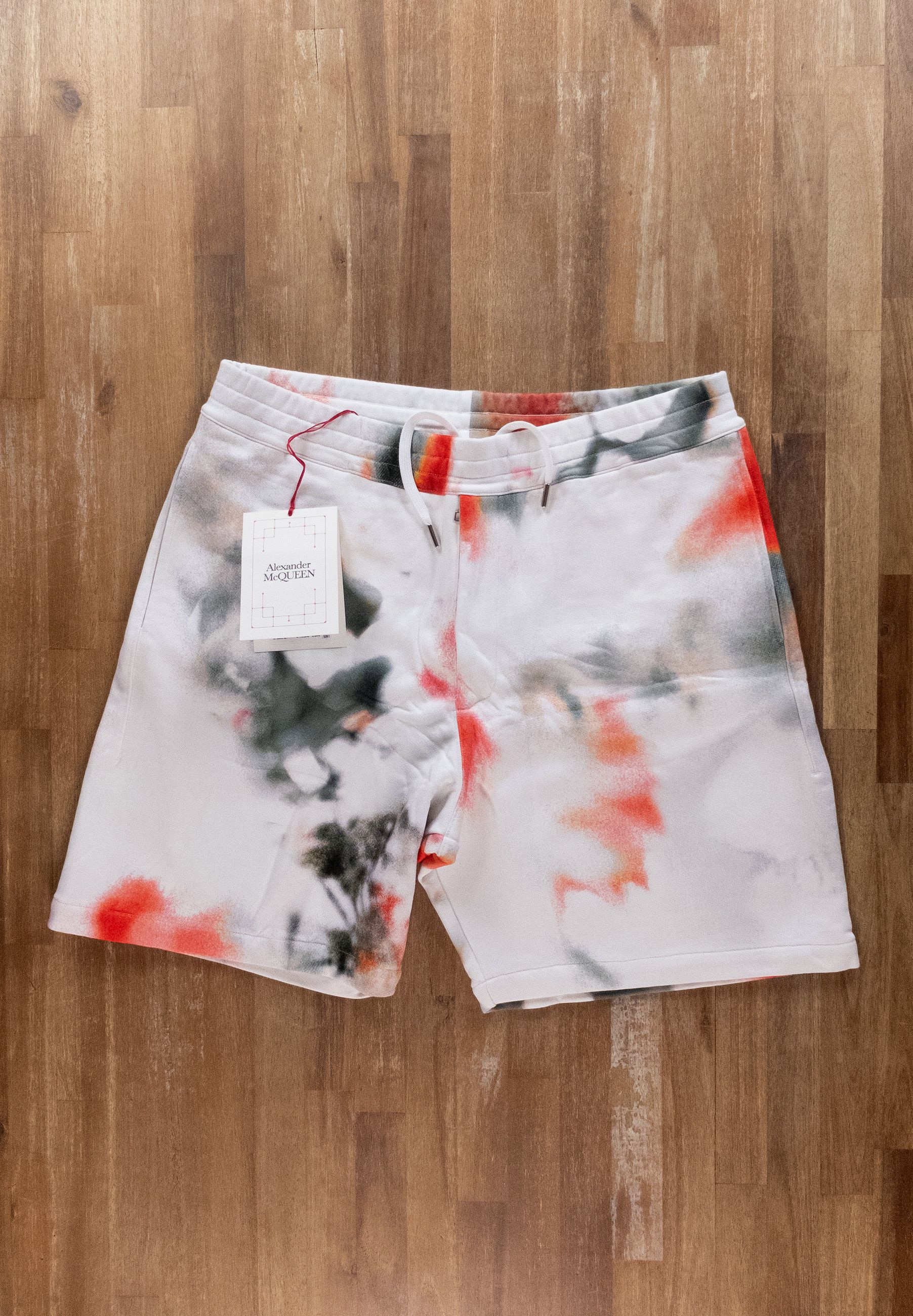 Alexander McQueen ALEXANDER MCQUEEN white floral print cotton shorts XL NWT Size US 36 / EU 52 - 1 Thumbnail