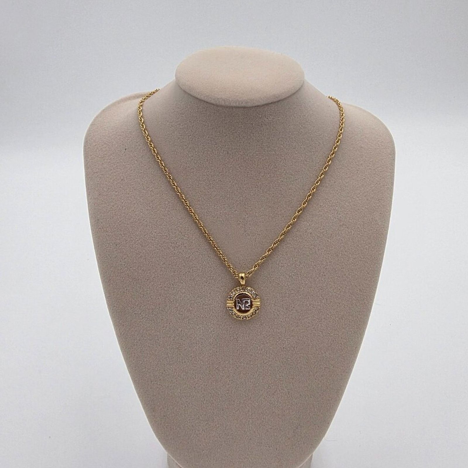 Nina Ricci Nina Ricci NR Pendant Necklace Size ONE SIZE - 1 Thumbnail