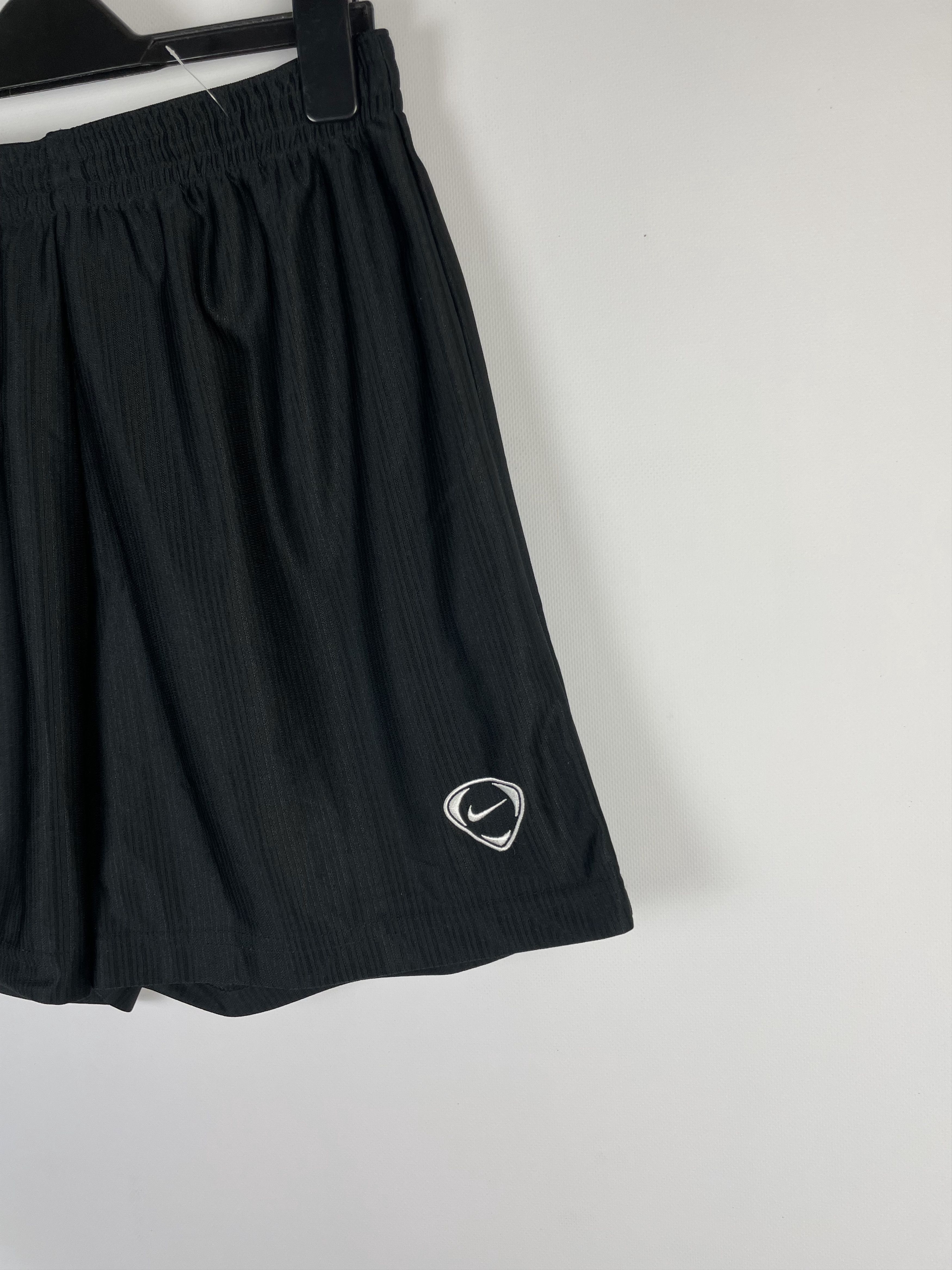 Nike Vintage Nike Shorts Y2k Size US 32 / EU 48 - 4 Thumbnail