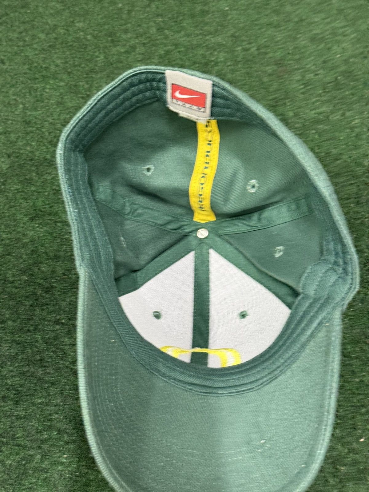 Nike Nike Team Oregon Ducks Rose Bowl Swoosh Hat Size ONE SIZE - 4 Thumbnail
