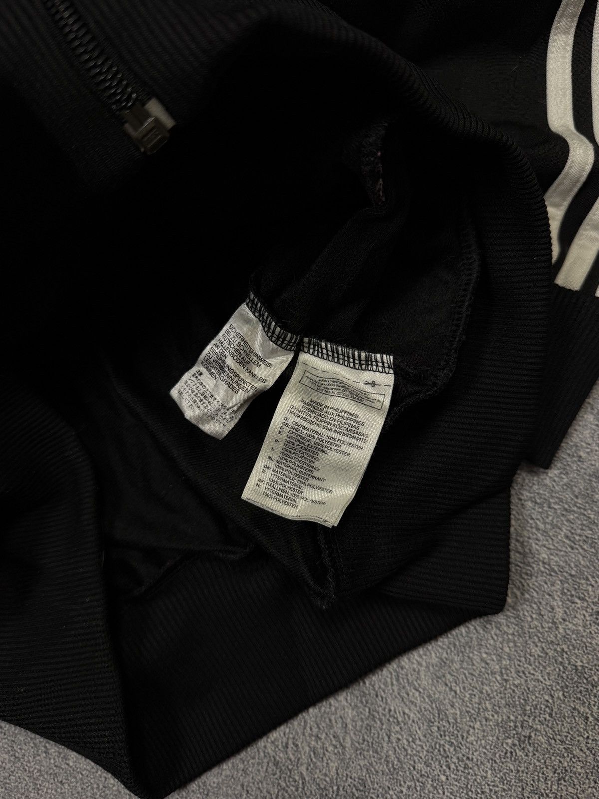 Adidas Vintage Adidas Track Zipper Sweatshirt Y2K Rare Size US L / EU 52-54 / 3 - 9 Thumbnail