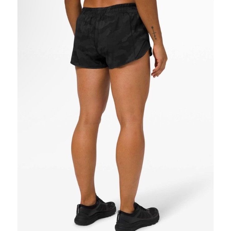 Lululemon Lululemon Hotty Hot Short II *2.5" Heritage 365 Size 28" / US 6 / IT 42 - 1 Thumbnail