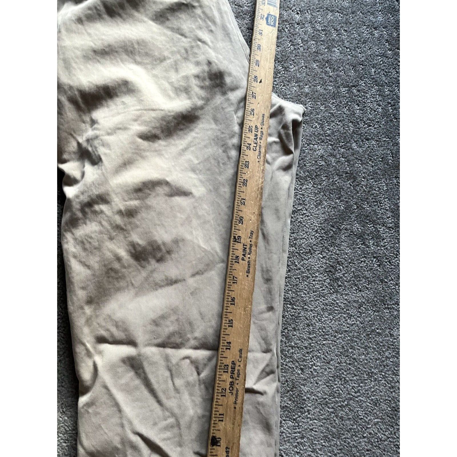 Banana Republic VINTAGE Banana Republic Khaki Pants Chino Mens 32R Regular Brown 29in Inseam Mens Size US 32 / EU 48 - 7 Thumbnail