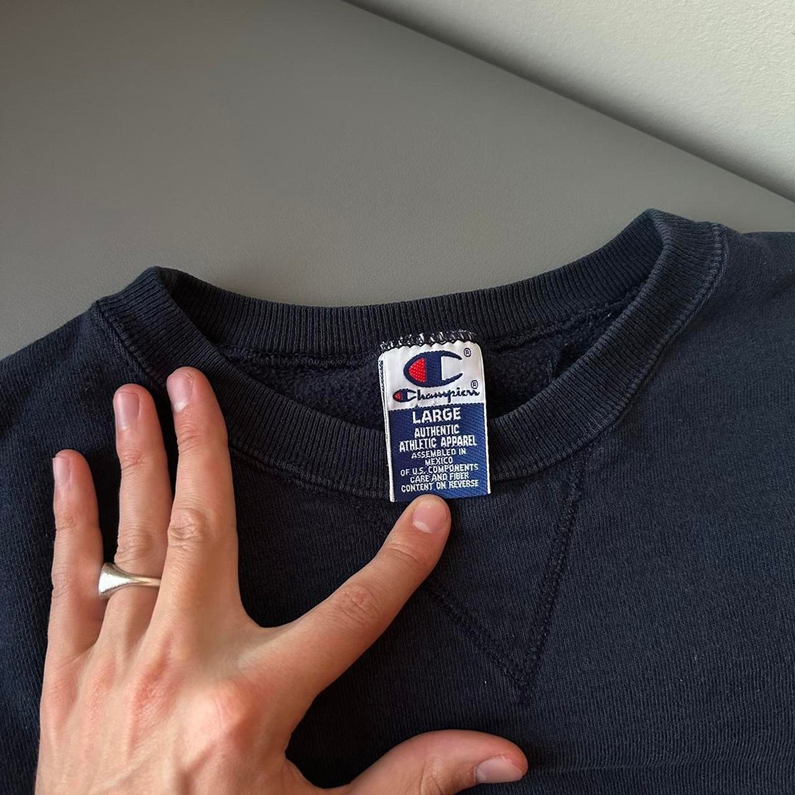 Champion × Vintage Vintage 90s Worn Champion Reverse Weave Cotton Crewneck Size US L / EU 52-54 / 3 - 5 Thumbnail