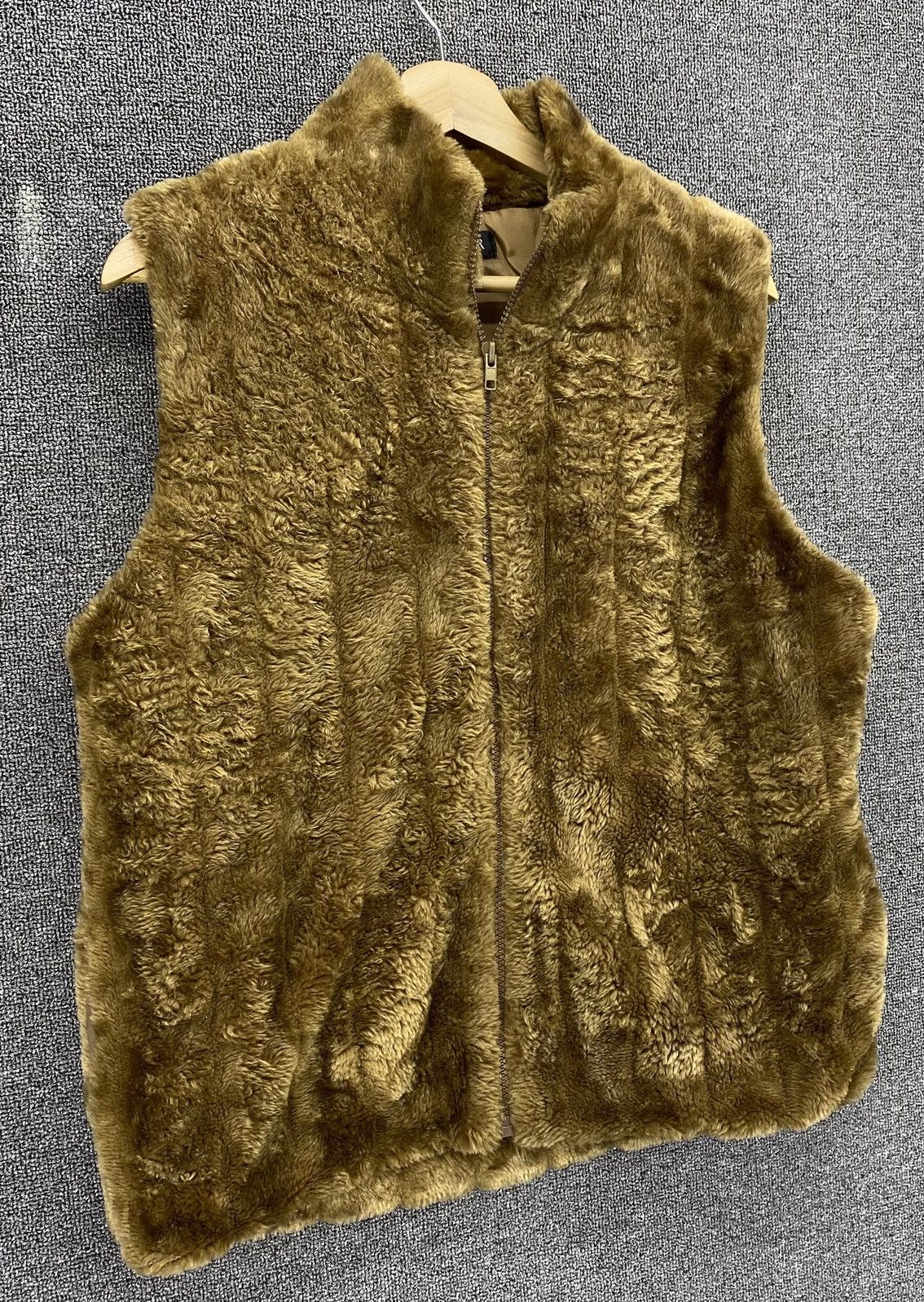 Japanese Brand Vintage Edler Brown Faux Fur Vest Size M / US 6-8 / IT 42-44 - 2 Thumbnail