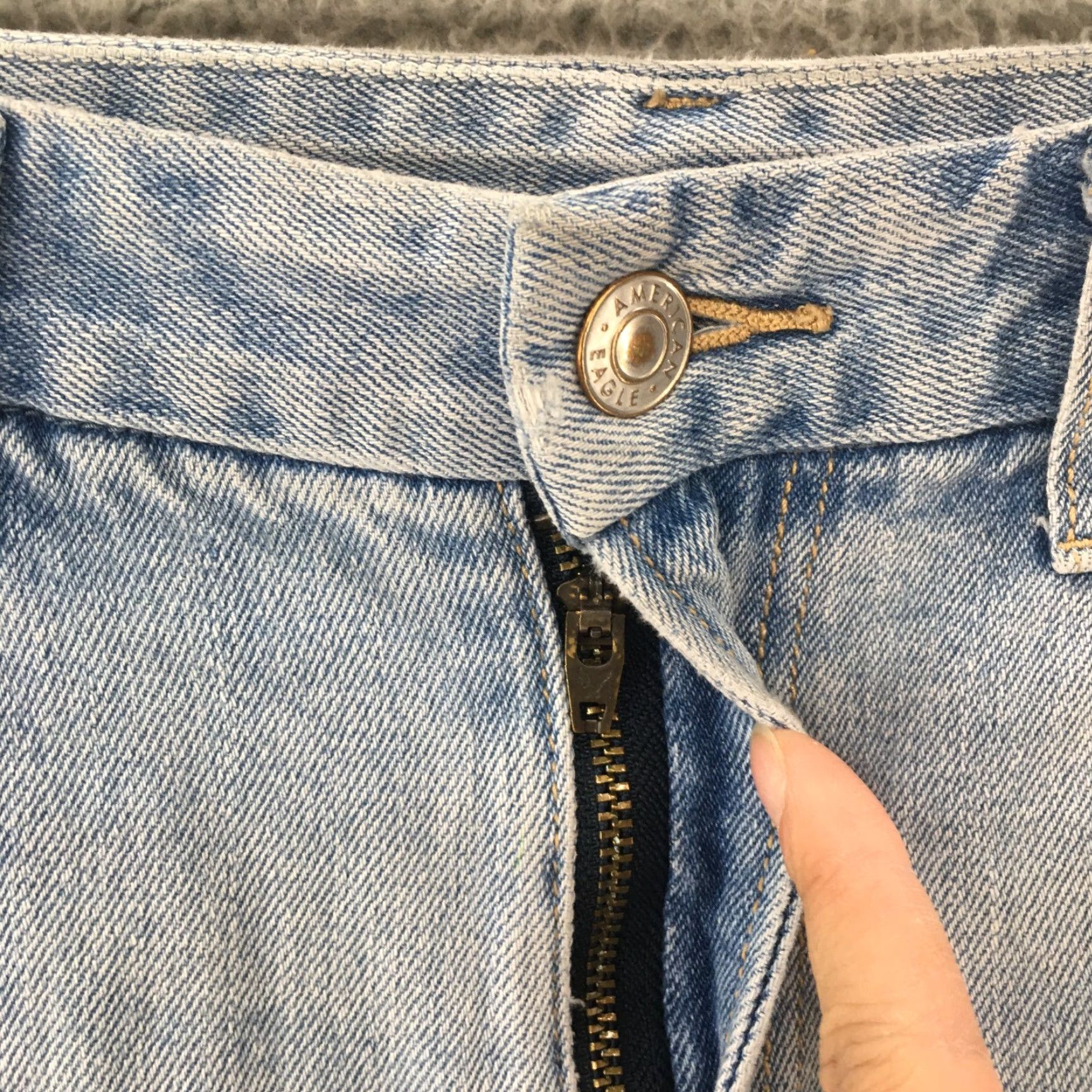 American Eagle Outfitters American Eagle Outfitters Jeans Womens 6 Regular 28x27 Blue High Waist Mom Jeans Size 28" / US 6 / IT 42 - 4 Thumbnail
