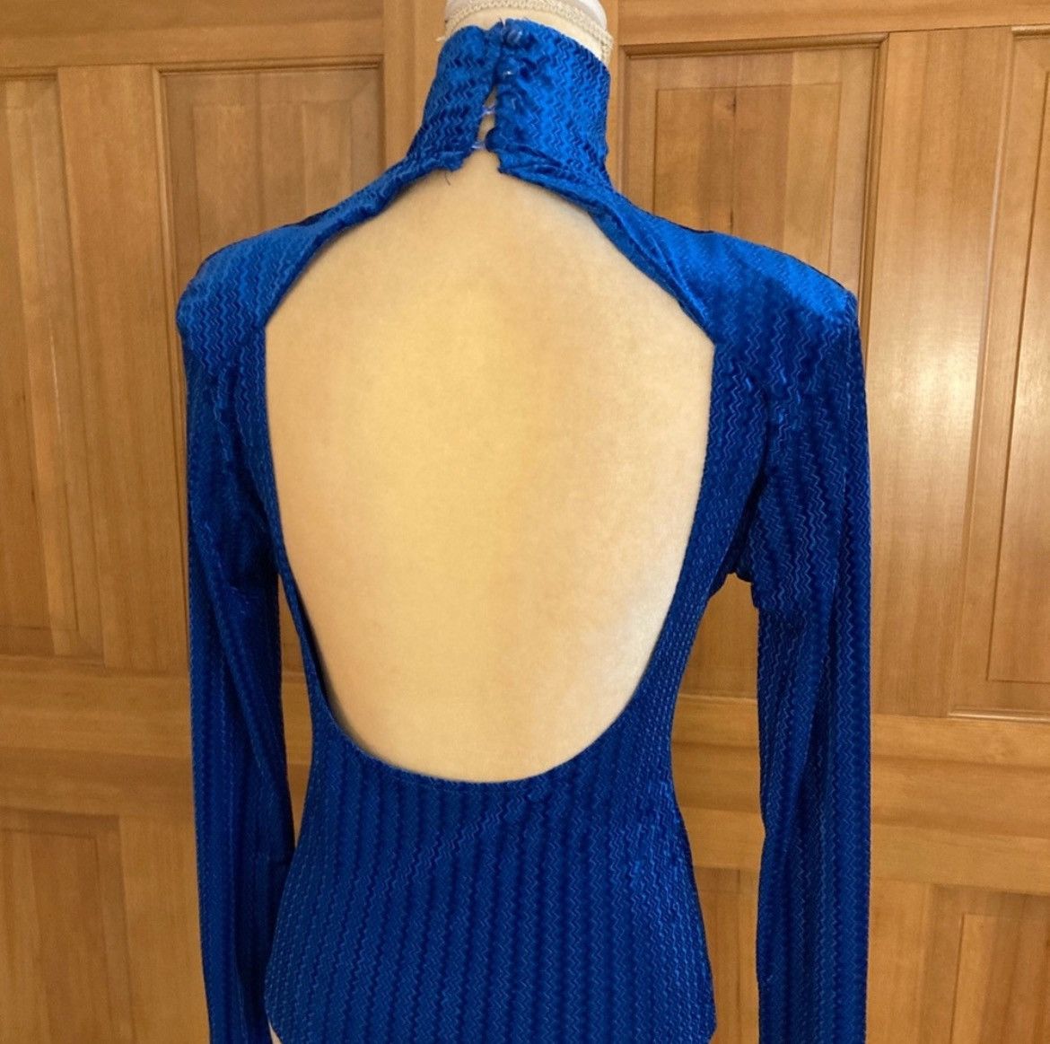 Designer × Other NWT, Royal Blue Lavishly Paris High Neck Backless Blouse. Size S / US 4 / IT 40 - 6 Thumbnail
