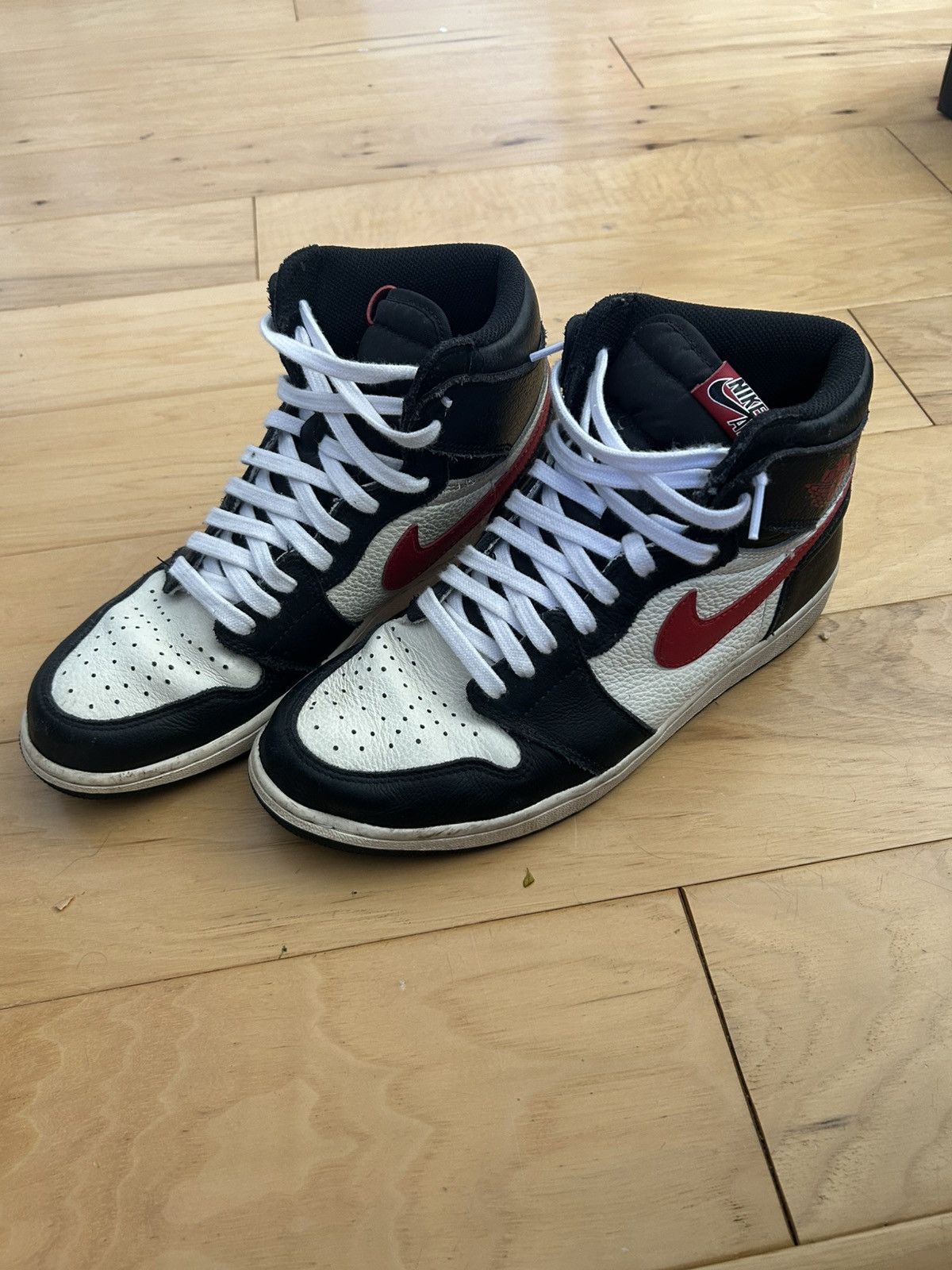 Jordan Brand × Nike Jordan 1 high “sports illustrated” Size US 11 / EU 44 - 7 Thumbnail