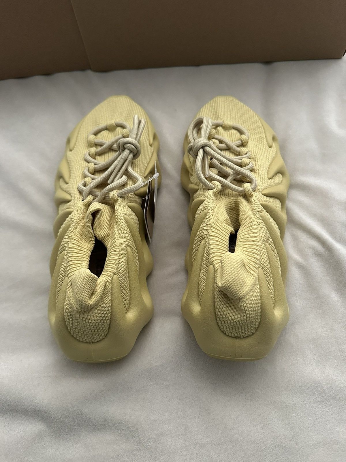Yeezy Yeezy 450 Sulfur Size US 9.5 / EU 42-43 - 2 Thumbnail