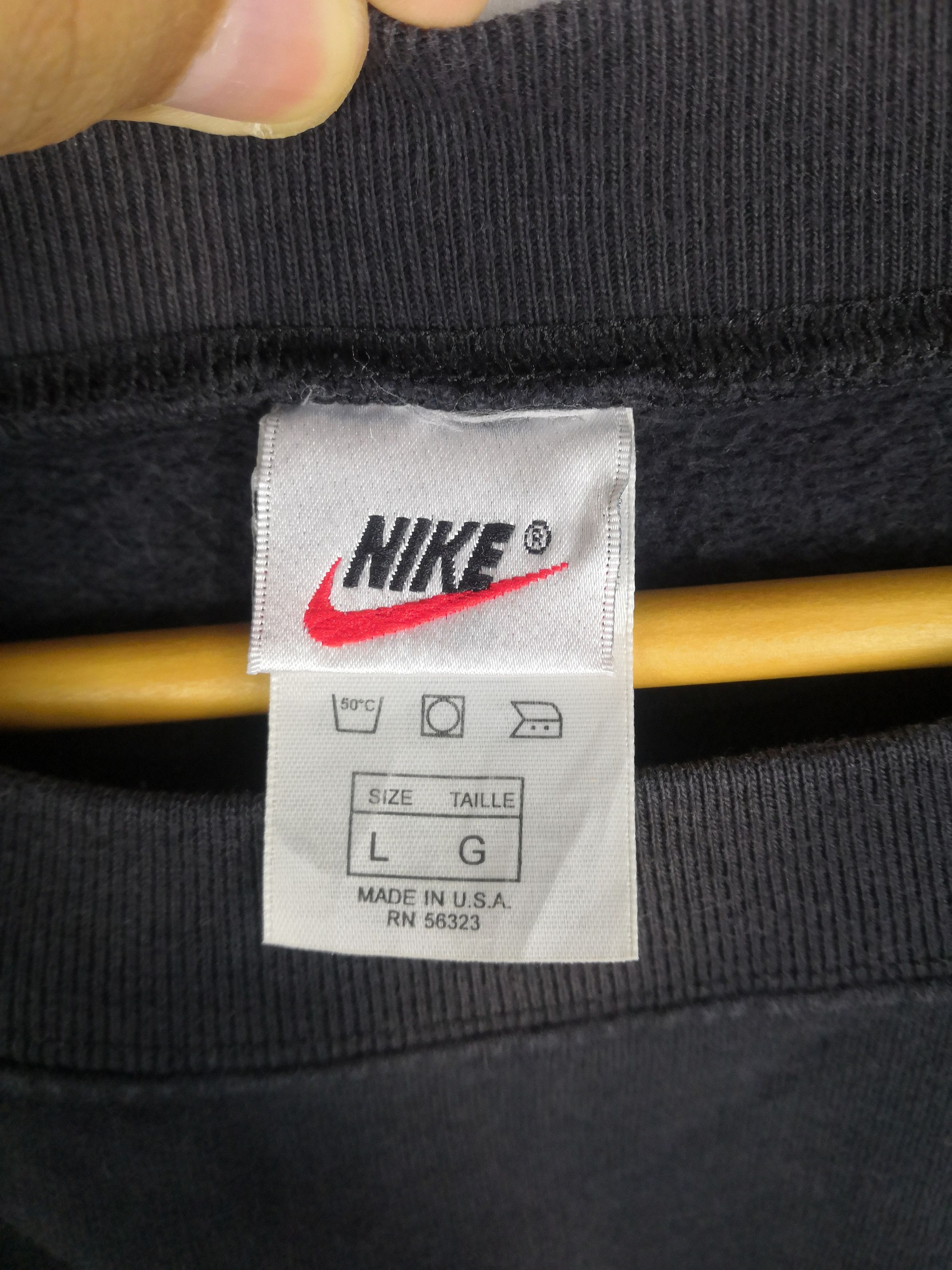 Nike Vintage 90s Nike Sweatshirt Big Logo Nike Sweater Size US L / EU 52-54 / 3 - 4 Thumbnail