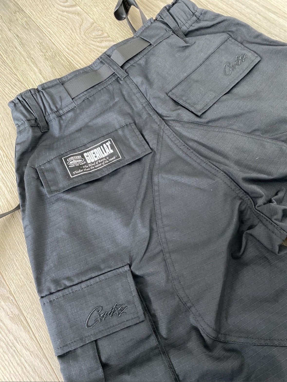 Corteiz Corteiz Guerillaz Cargo Triple Black Size US 30 / EU 46 - 4 Thumbnail