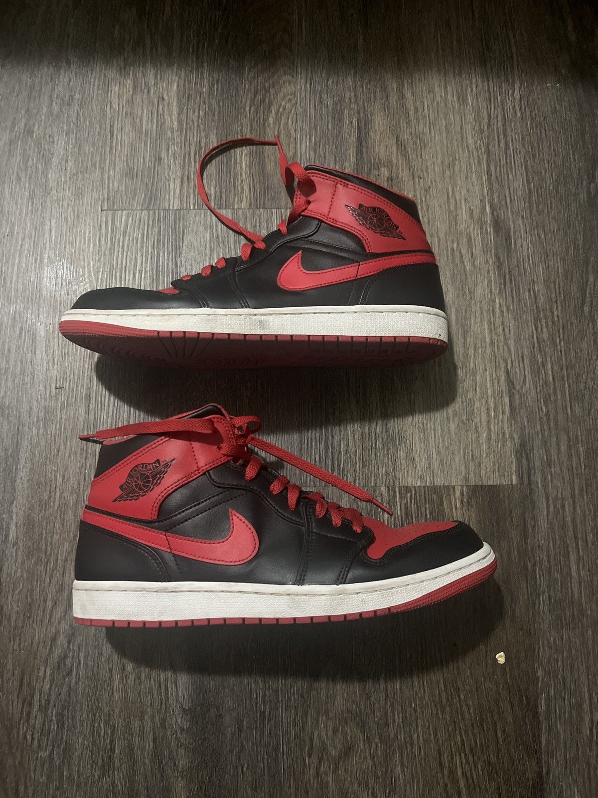 Jordan Brand Air jordan 1 mid Alternate bred Size US 11.5 / EU 44-45 - 2 Thumbnail