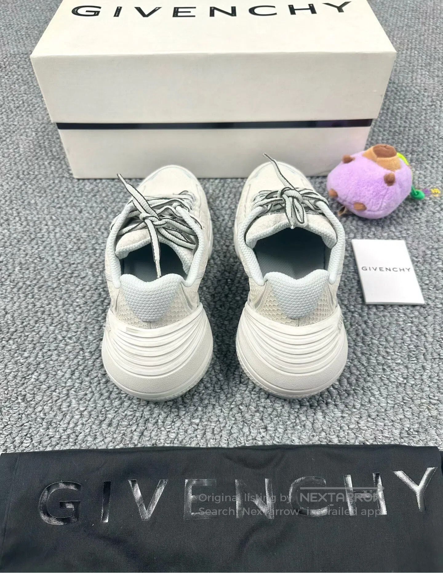Givenchy Givenchy Grey Distressed Athletic Shoes| Size US 8 / EU 41 - 4 Thumbnail